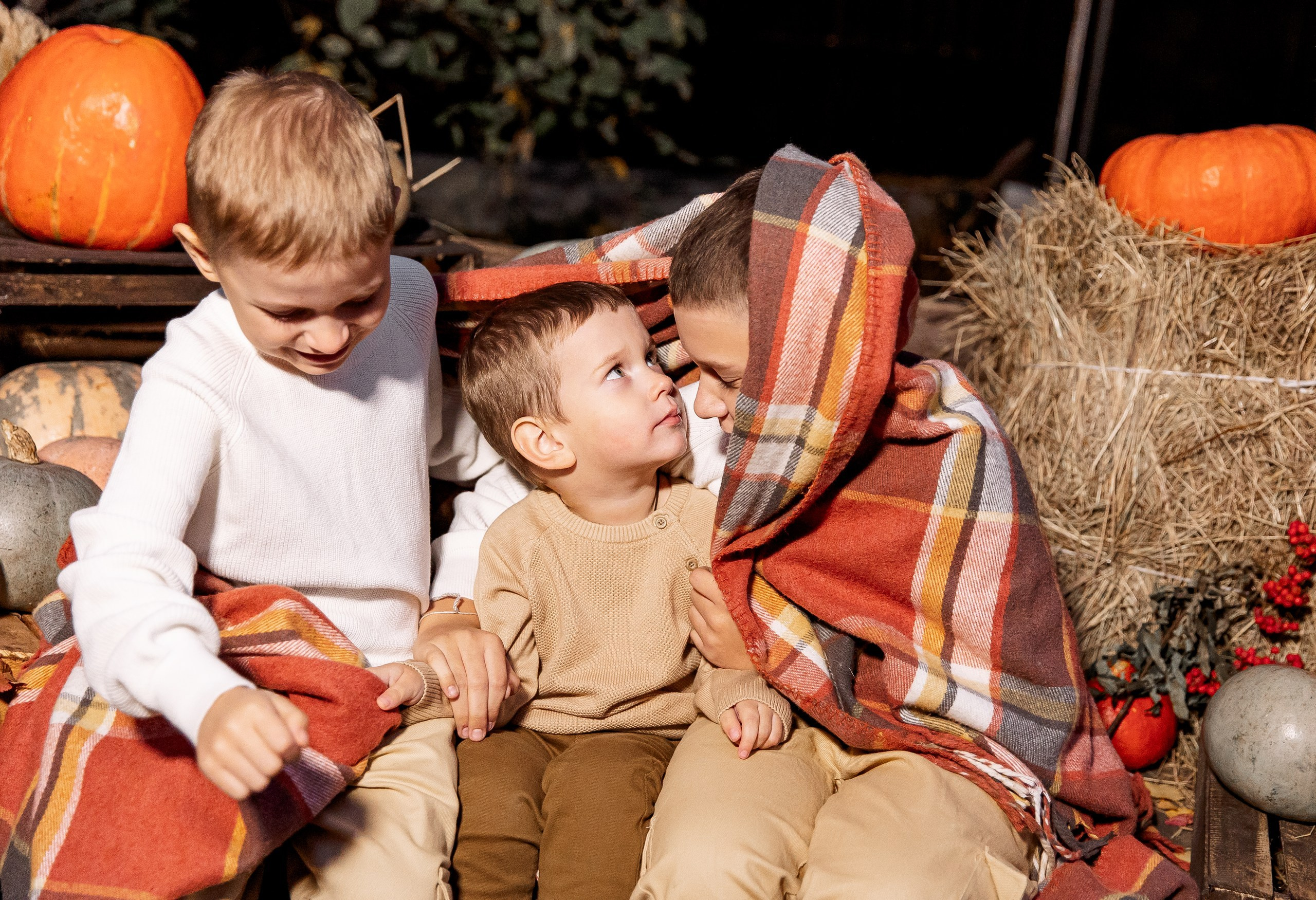 Эдуард и Дарья с сыновьями. Свадебный и семейный фотограф в Челябинске Юлия Ишимова