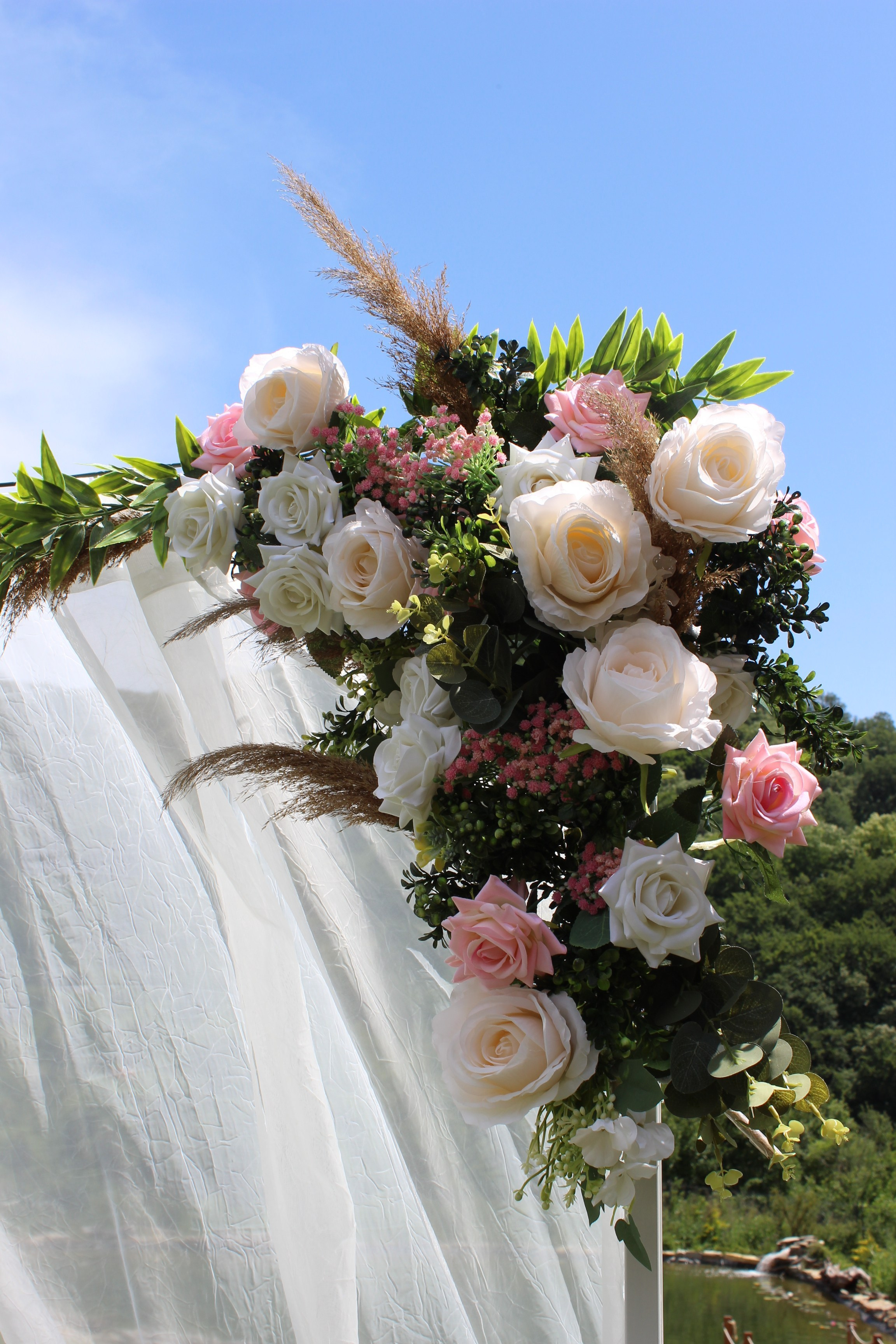 Vjenčanje Devojačko veče Prosidba Dekoracije za vjenčanje Dekoracije za devojačko veče Dekoracije za prosidbu Dekoracija za vjenčanje Dekora. Шары с гелием, фотозоны Нови Сад Белград. Balone i dekoracije od balona Novi Sad Beograd