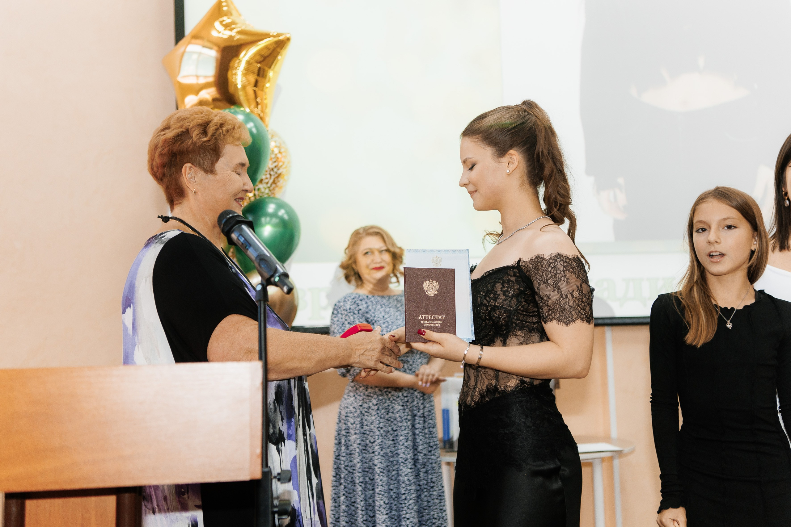 Выпускной Гимназия 12 2024 г. Свадебный и портретный Фотограф в Липецке Дмитрий Котюков