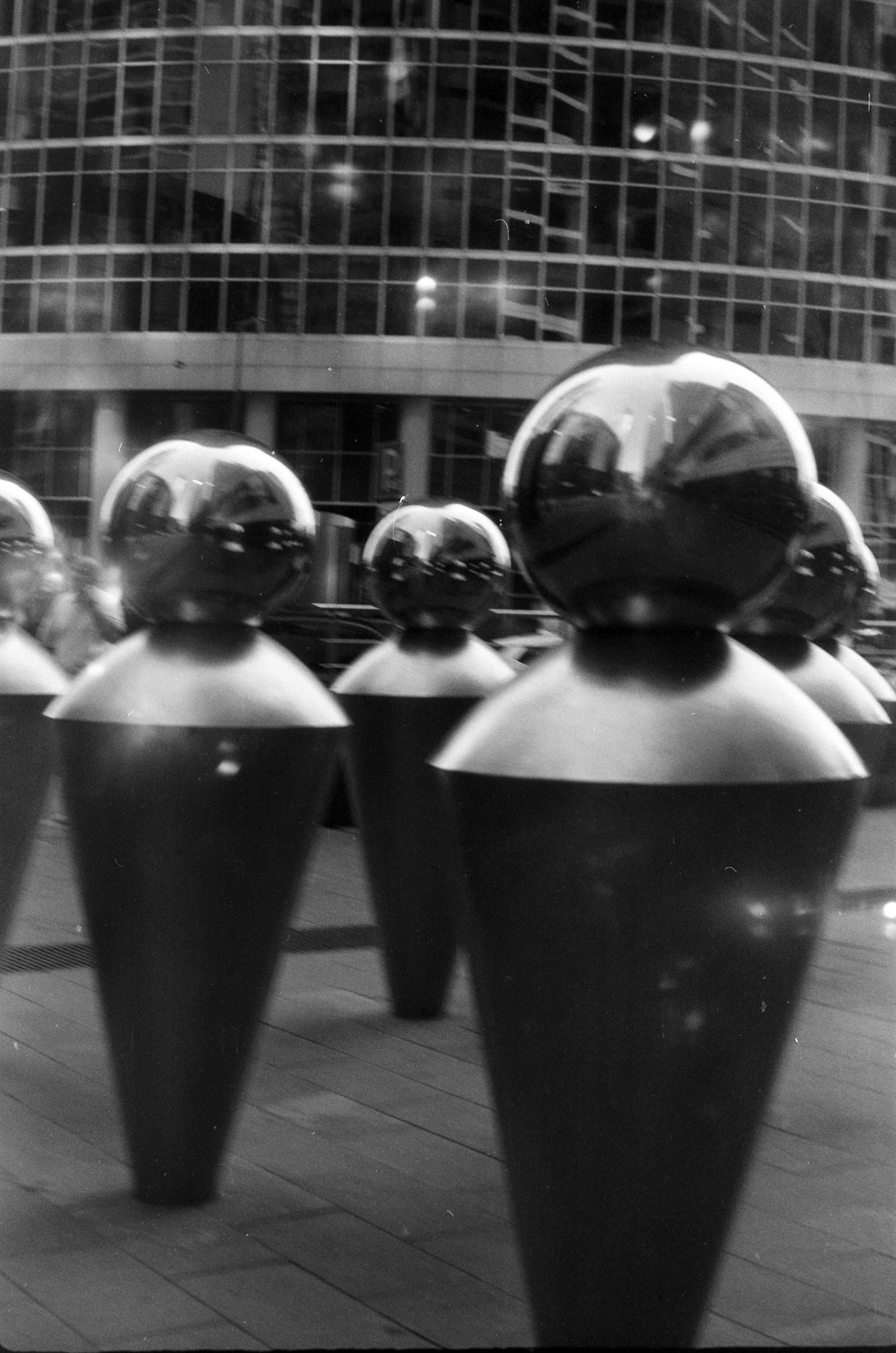 Альбом пленочных ЧБ-фото. Репортажный и семейный фотограф — Шелихов Сергей