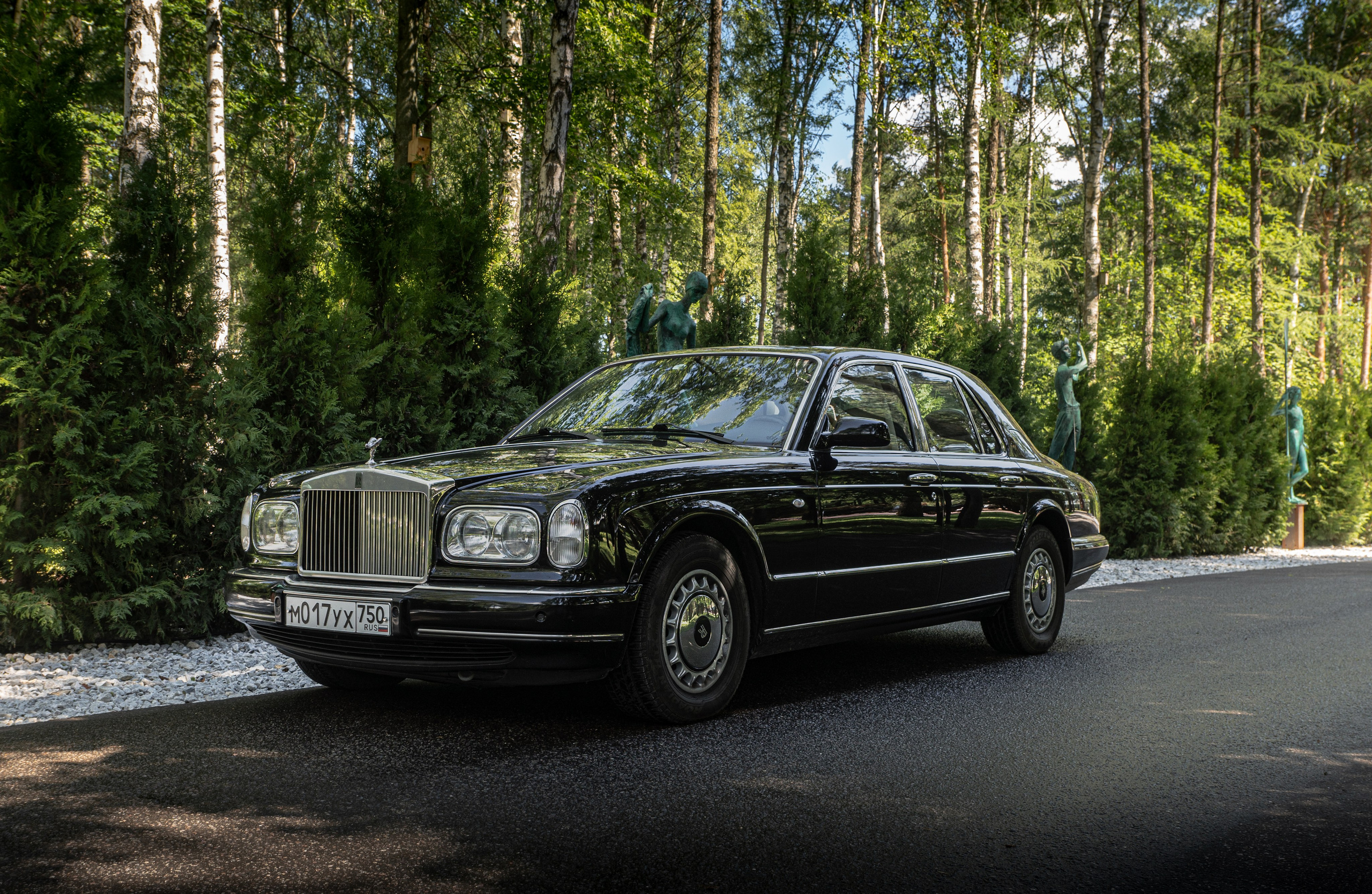 Фотосъемка Rolls-Royce в яхт-клубе в Москве. Жуков Илья  свадебный фотограф в Москве