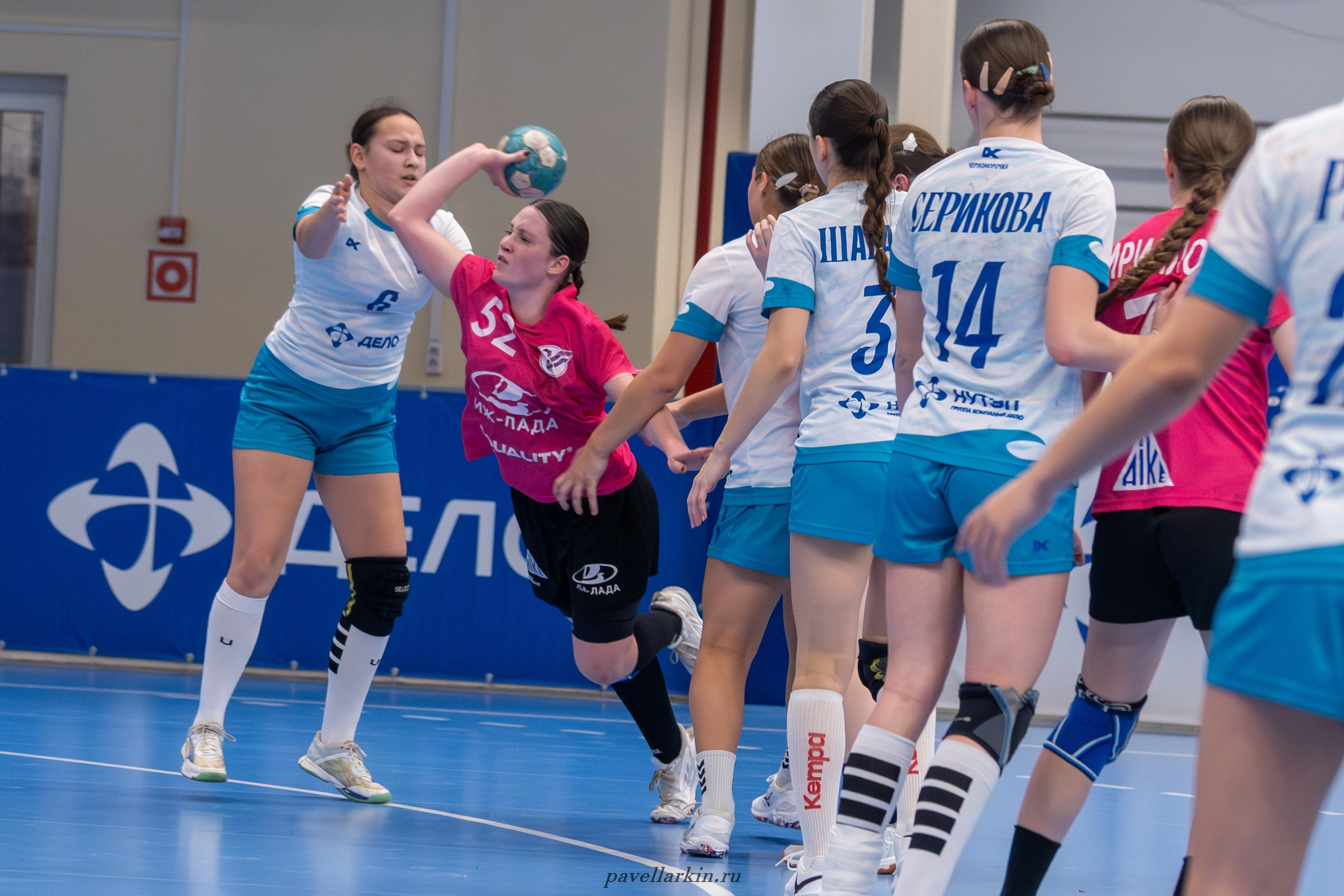 Гандбол. Черноморочка-2 — Университет-2. Спортивный фотограф, фотожурналист Павел Ларькин