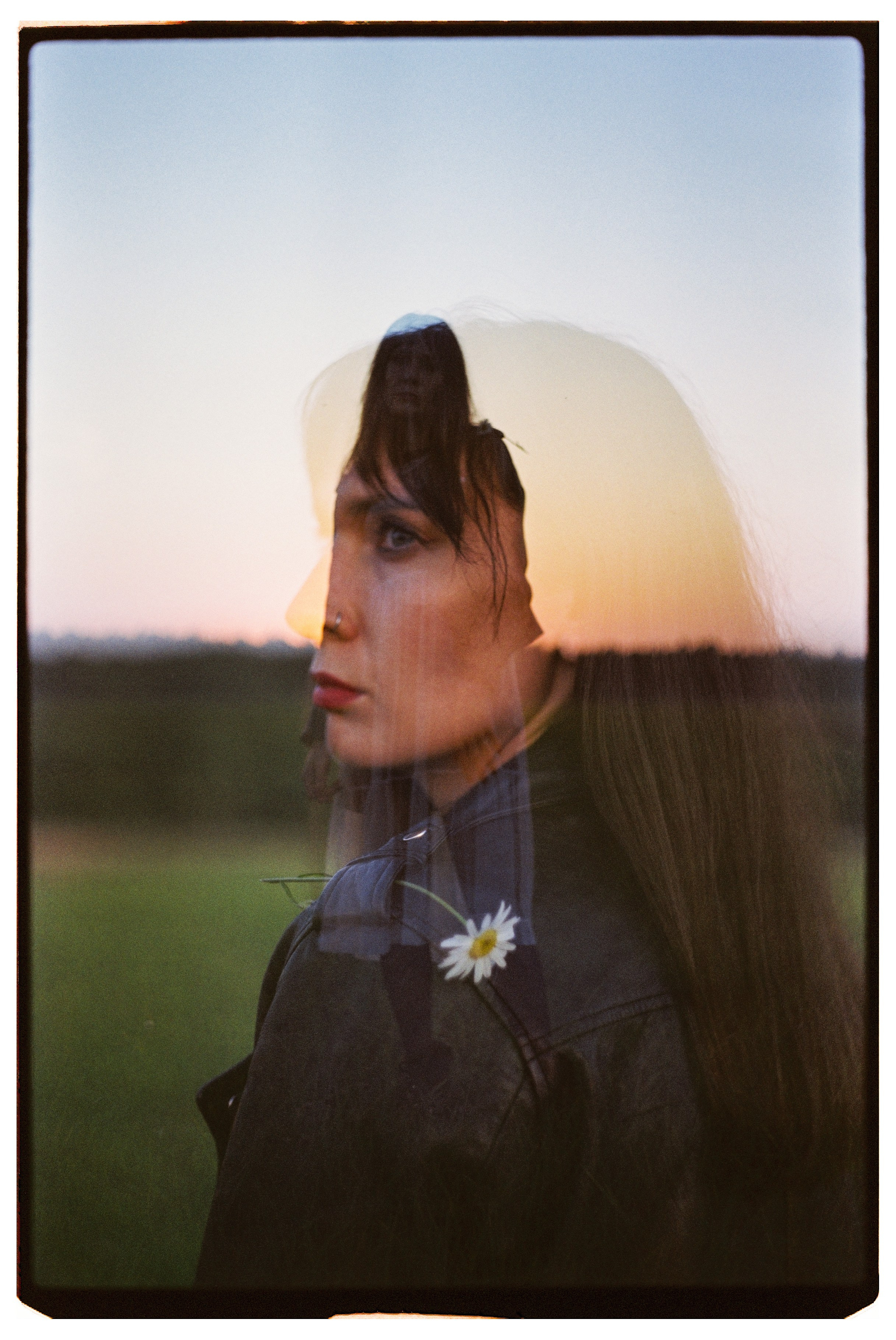 Портретная фотосессия на плёнку 35 мм на ферме в Санкт-Петербурге. Светлана Гопанюк. Портретный фотограф. Санкт-Петербург. СПб