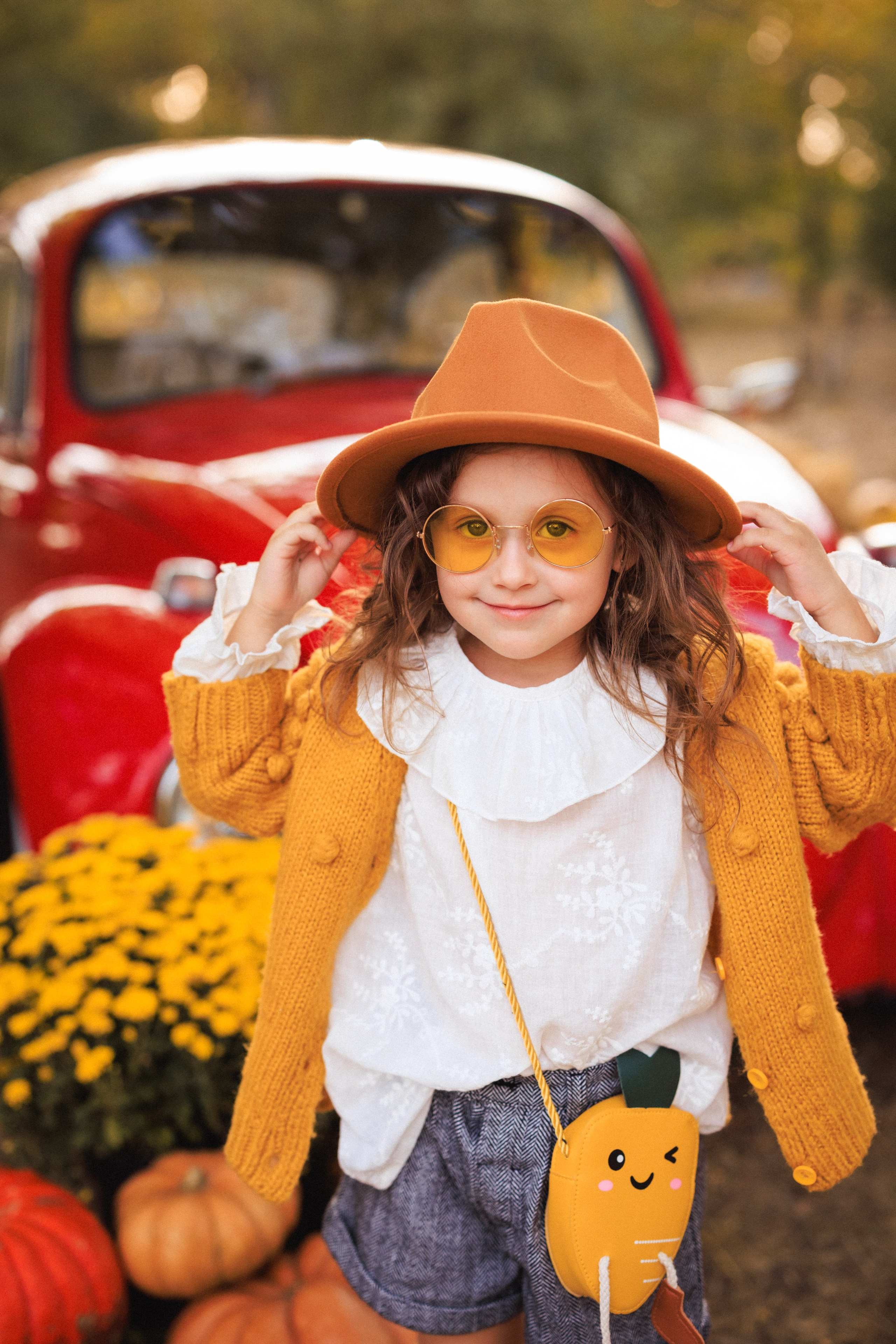 Осенняя фотосессия с Ретро автомобилем в городе Краснодаре. Семейный и детский фотограф в Краснодаре Анна Трашкова