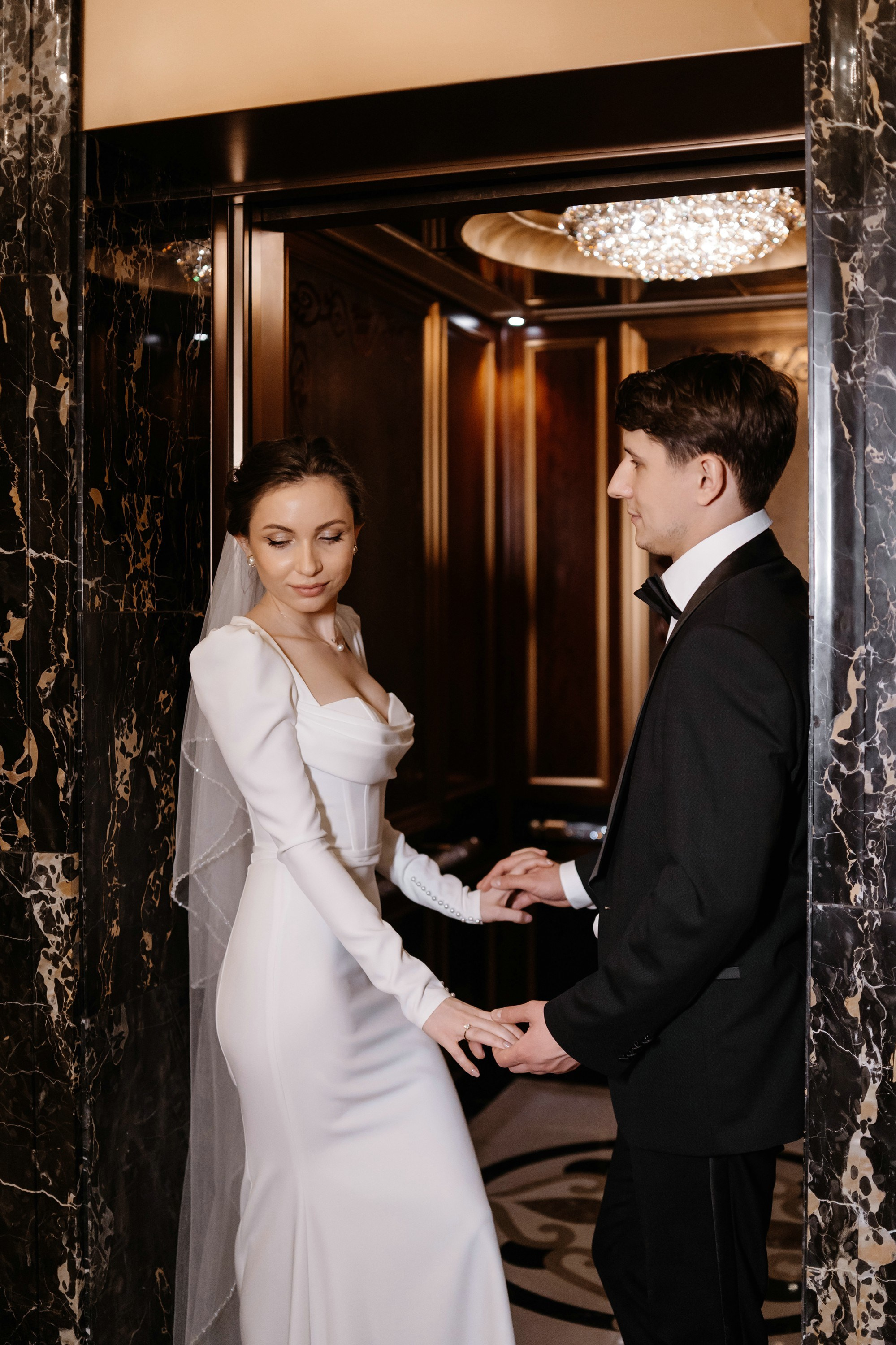 Фотосессия свадьбы в Lotte Plaza. Свадебный и семейный фотограф в Москве Светлана Зоткина