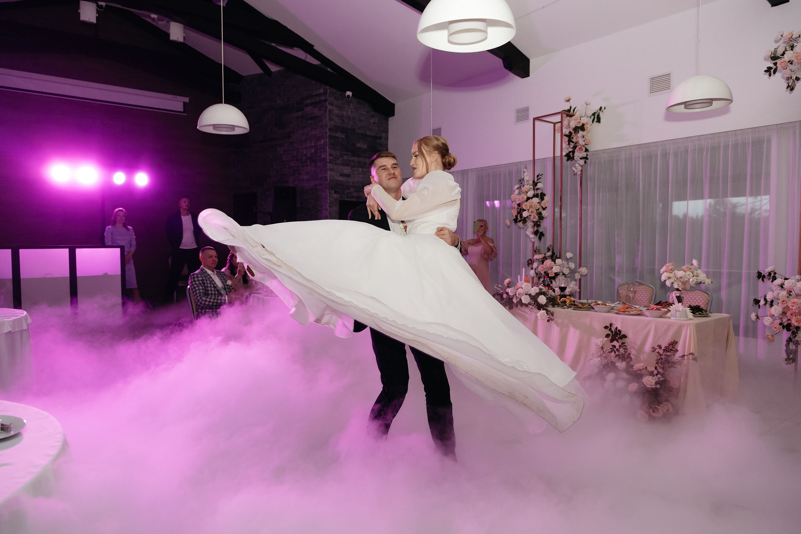 Полина и Кирилл. Свадебный фотограф в Пскове и Санкт-Петербурге | Анна Голикова