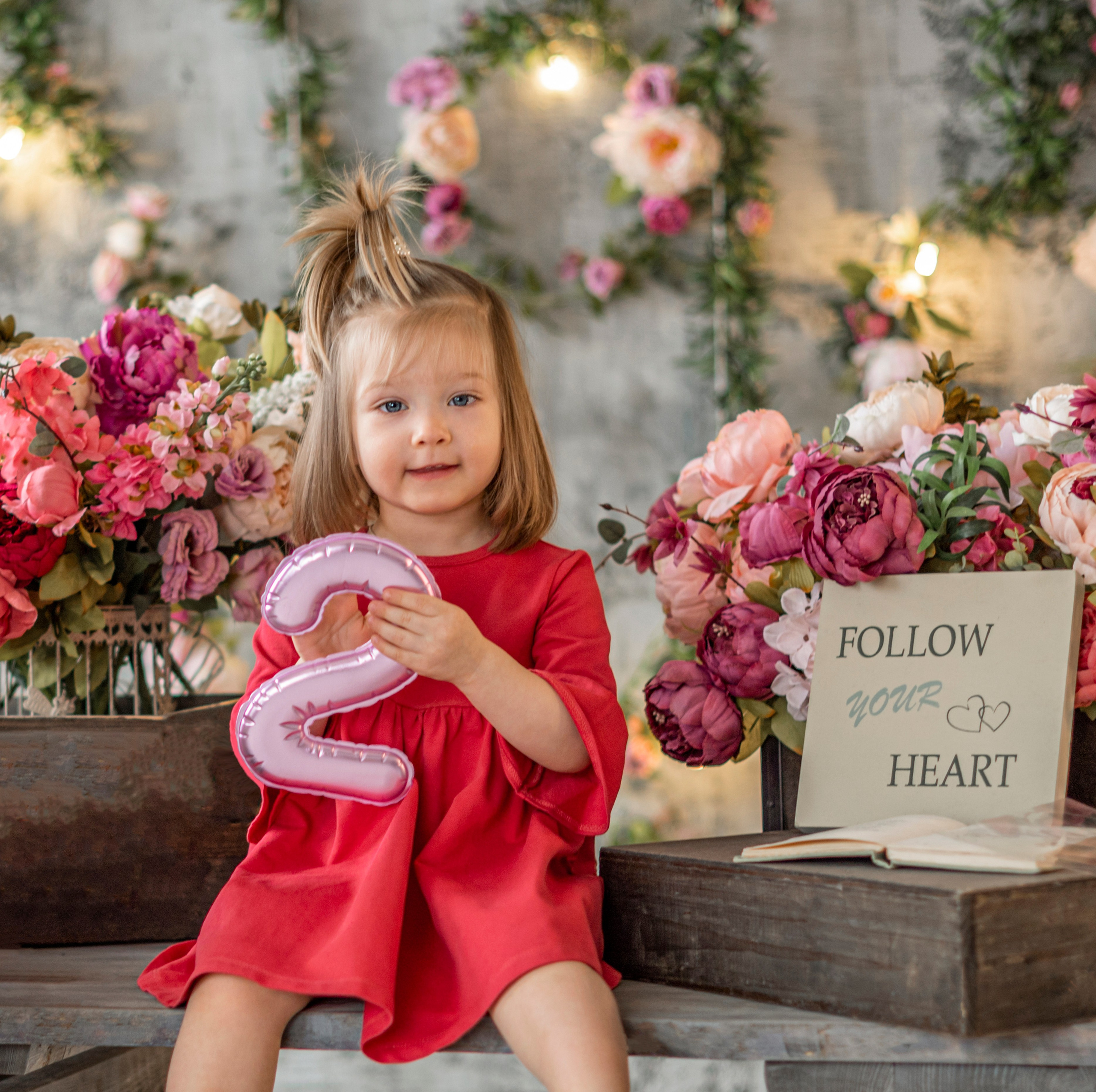 Фотосессия на 2 годика Настеньки (2021 г.). Детский и семейный фотограф г. Москва Оксана Катаджи