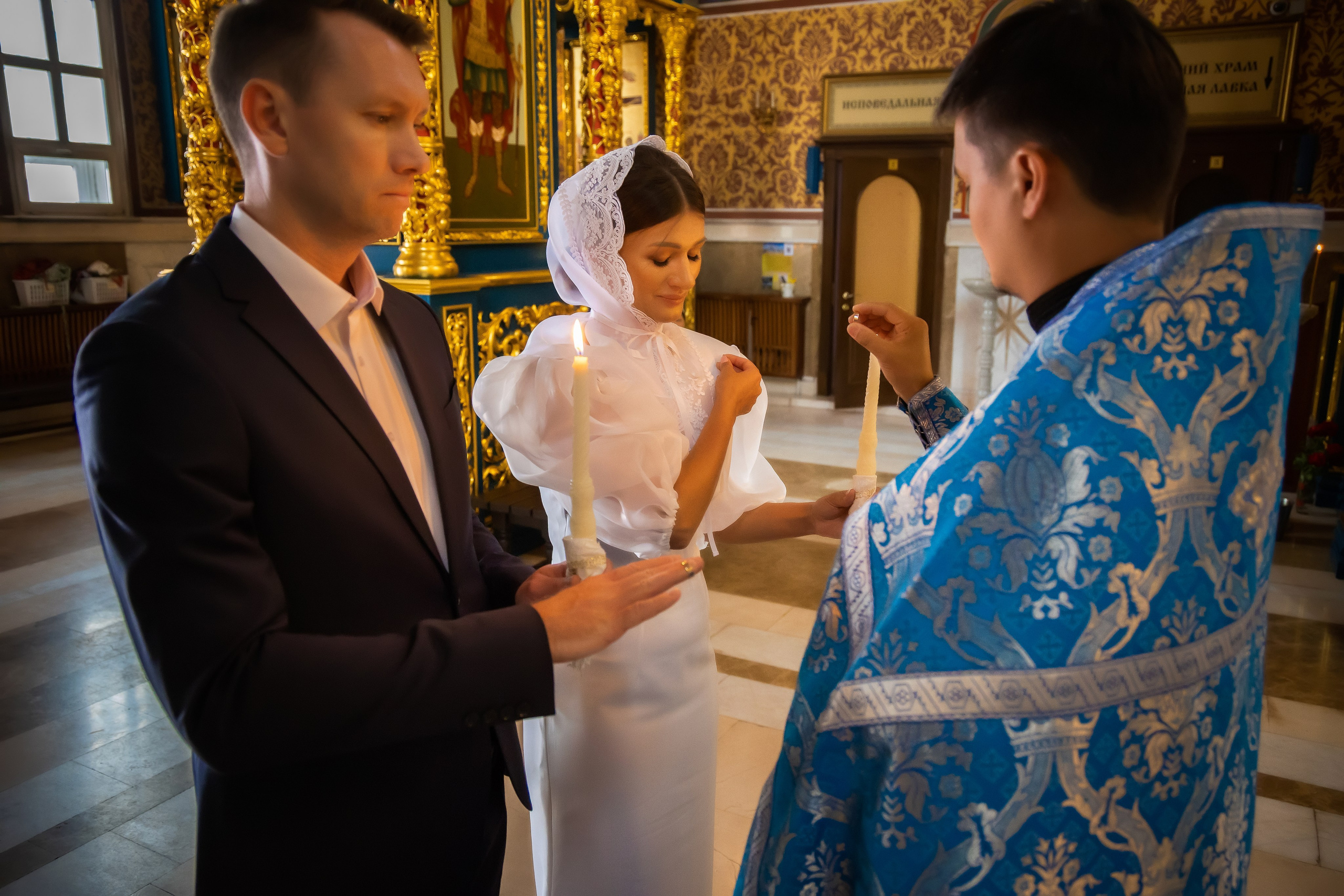 В Храме. Семейный и Свадебный фотограф в Астане Александр Астапов