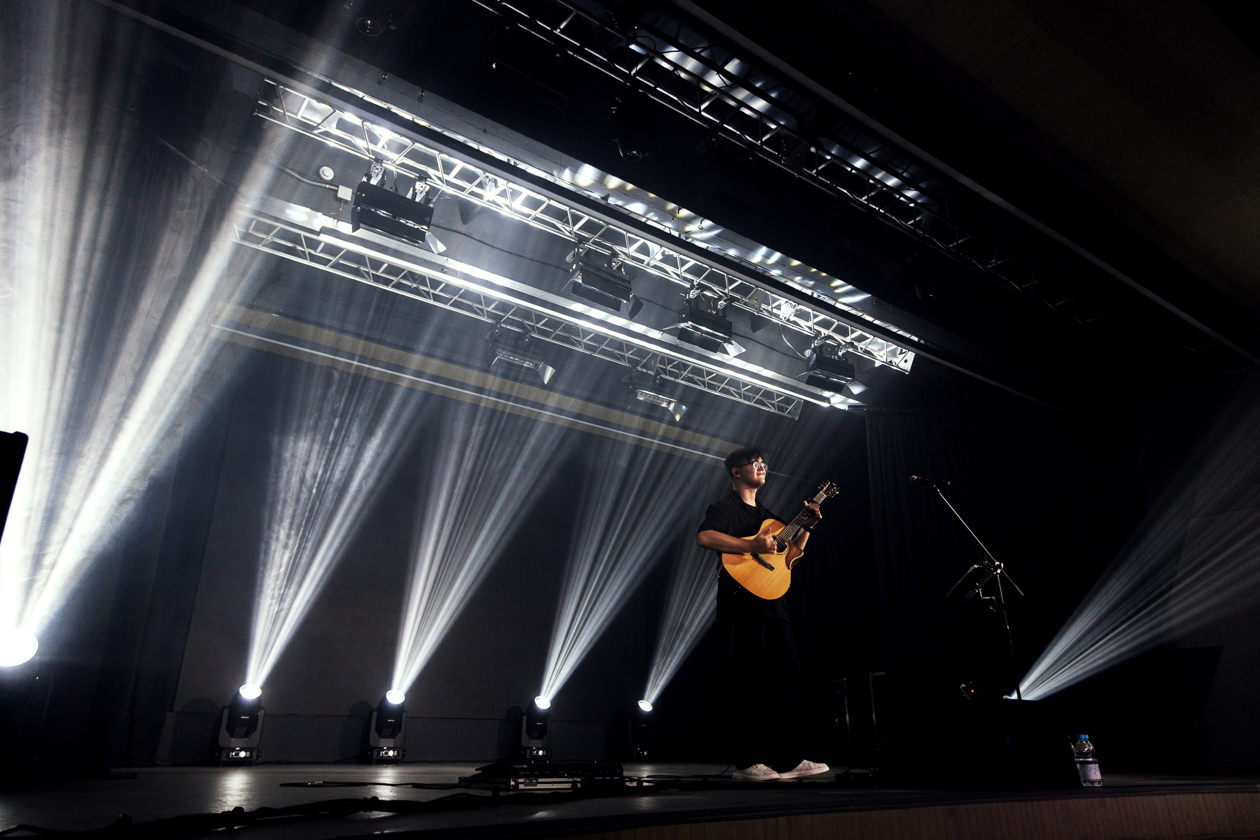 Дамир. Сольник Ноябрь 2025. Design Muginov