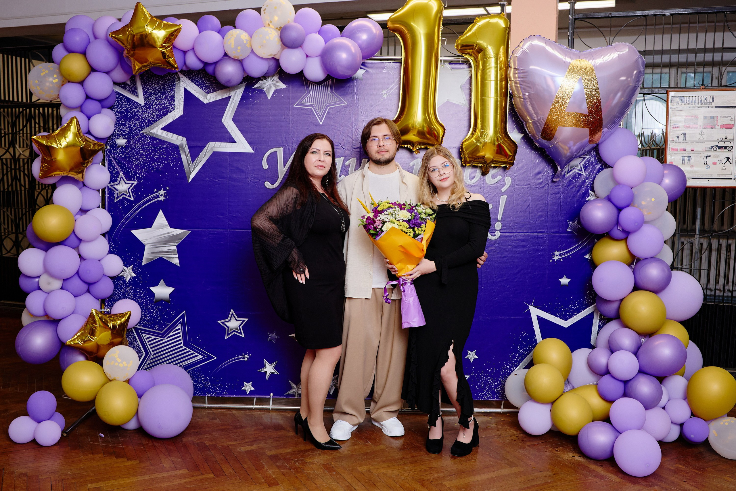 Выпускной 35 Сош. Фотограф Выпускные альбомы Таганрог Сергей Коробченко