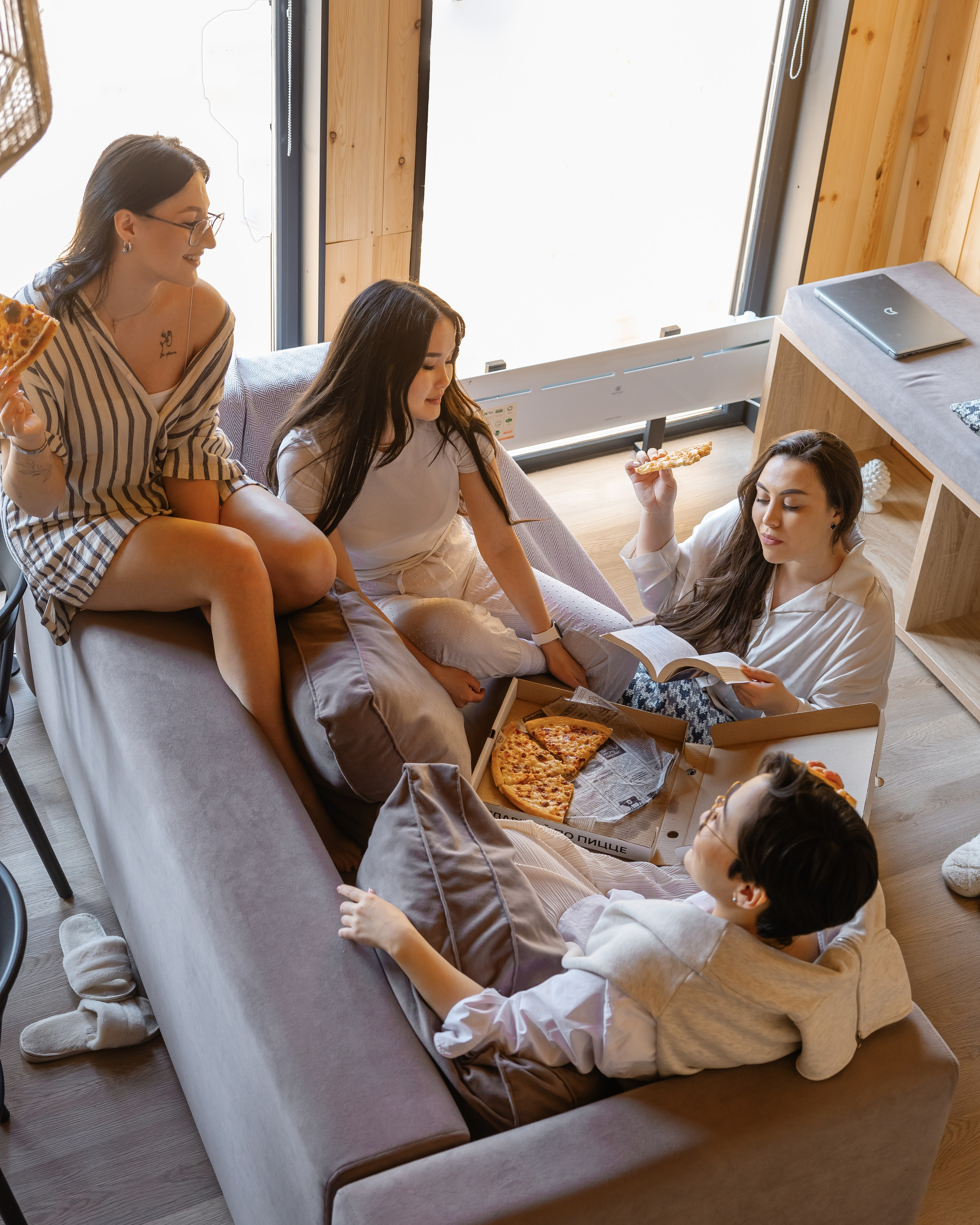 @Nomadic_uu. Фотограф и видеограф в Улан-Удэ: Аюна Габагуева и Артём Шаханов