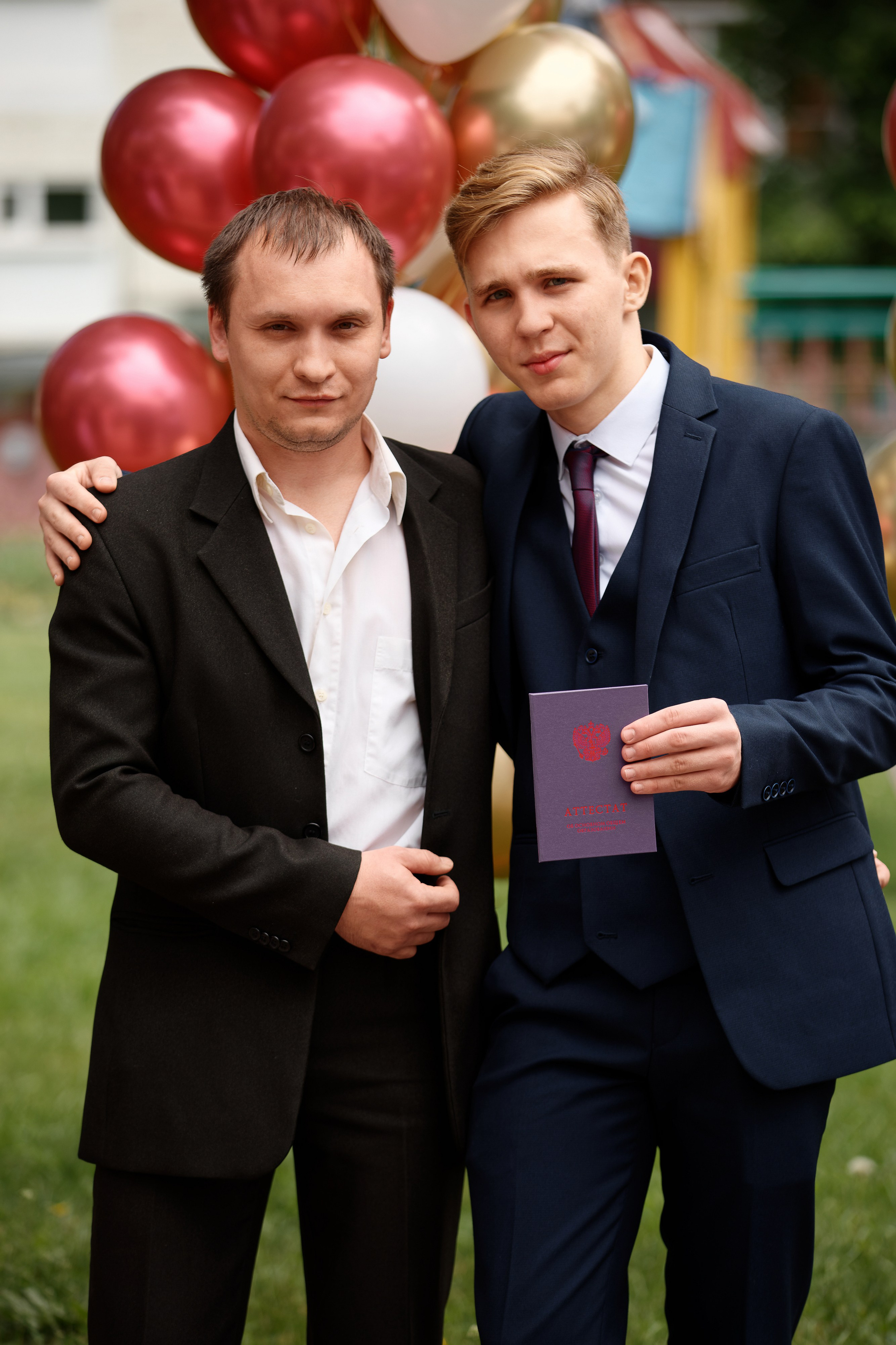 Вручение аттестатов Школа № 57. Семейный фотограф — Макс Белогрудов