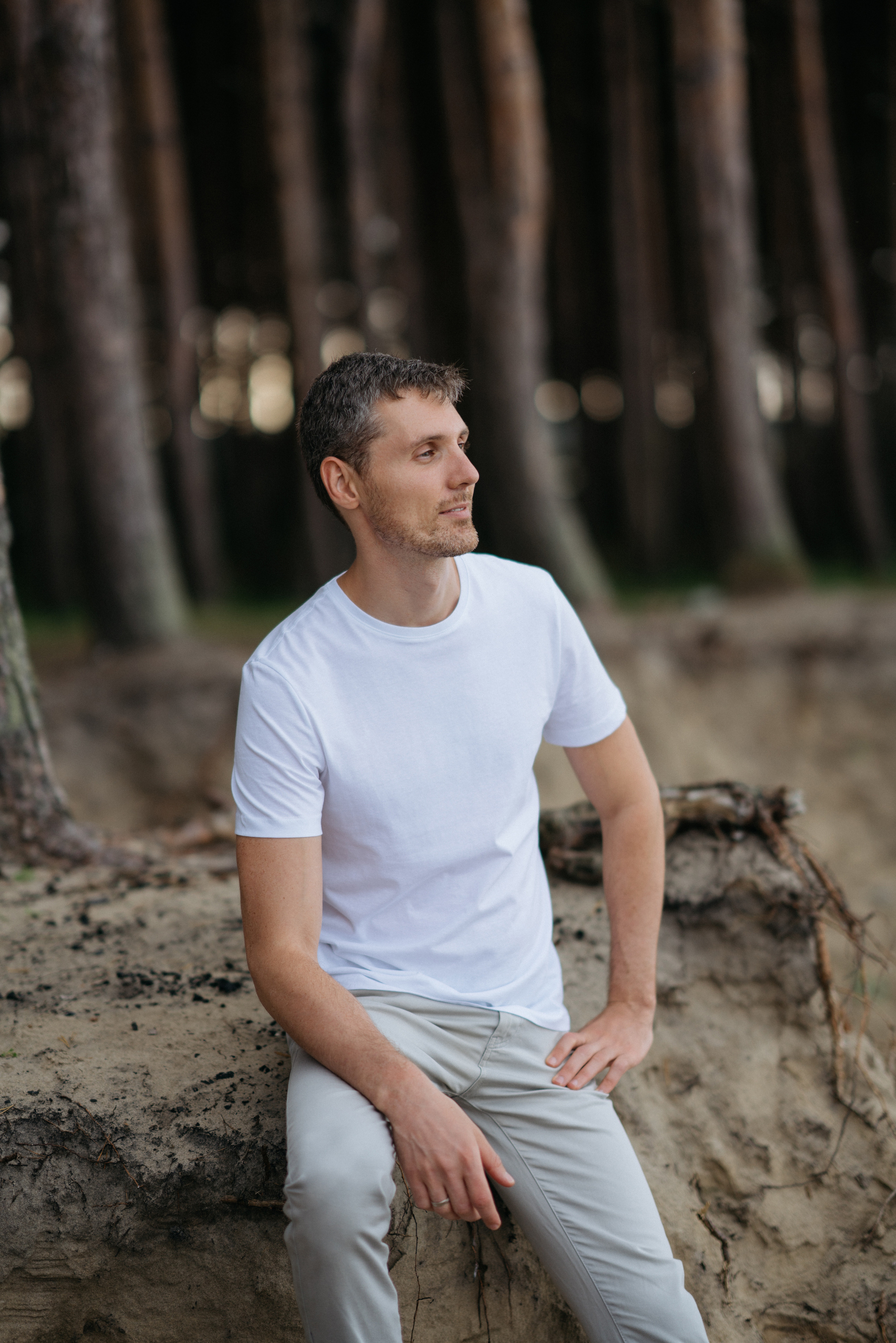 Фотографии на берегу моря в сосновом бору в ожидании. Свадебный и семейный фотограф в Калининграде Анастасия Гриценко