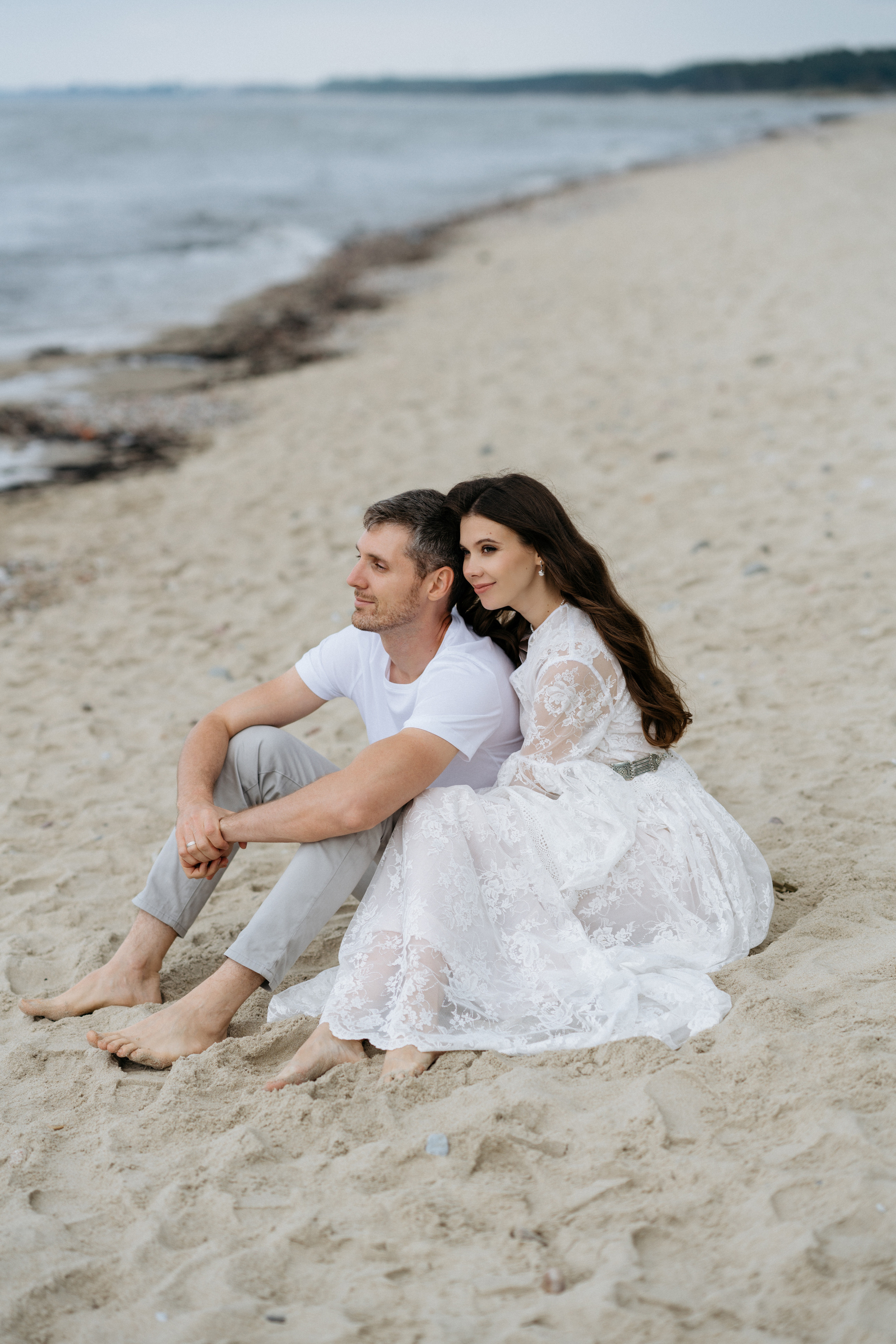 Фотографии на берегу моря в сосновом бору в ожидании. Свадебный и семейный фотограф в Калининграде Анастасия Гриценко