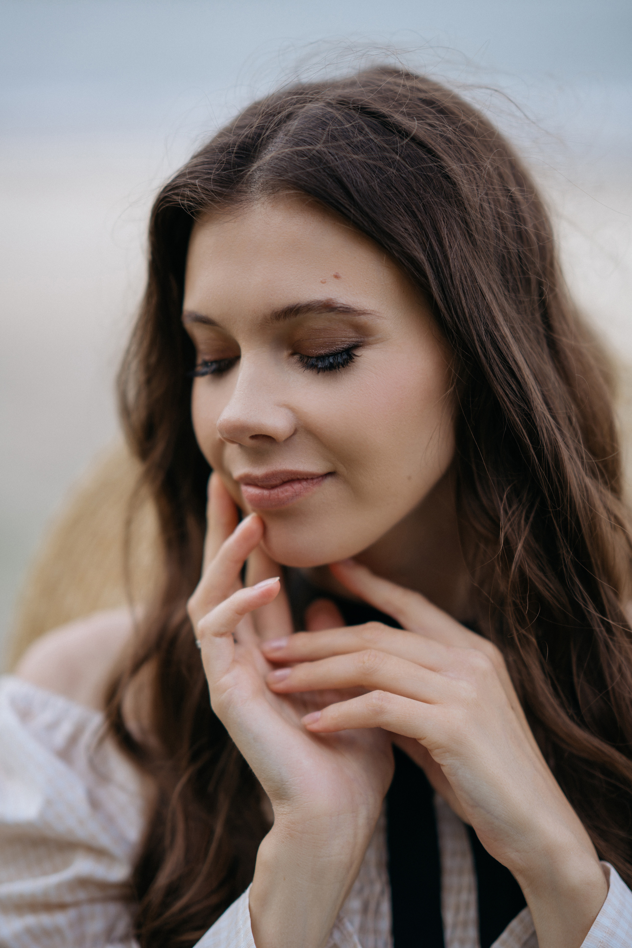 Фотографии на берегу моря в сосновом бору в ожидании. Свадебный и семейный фотограф в Калининграде Анастасия Гриценко