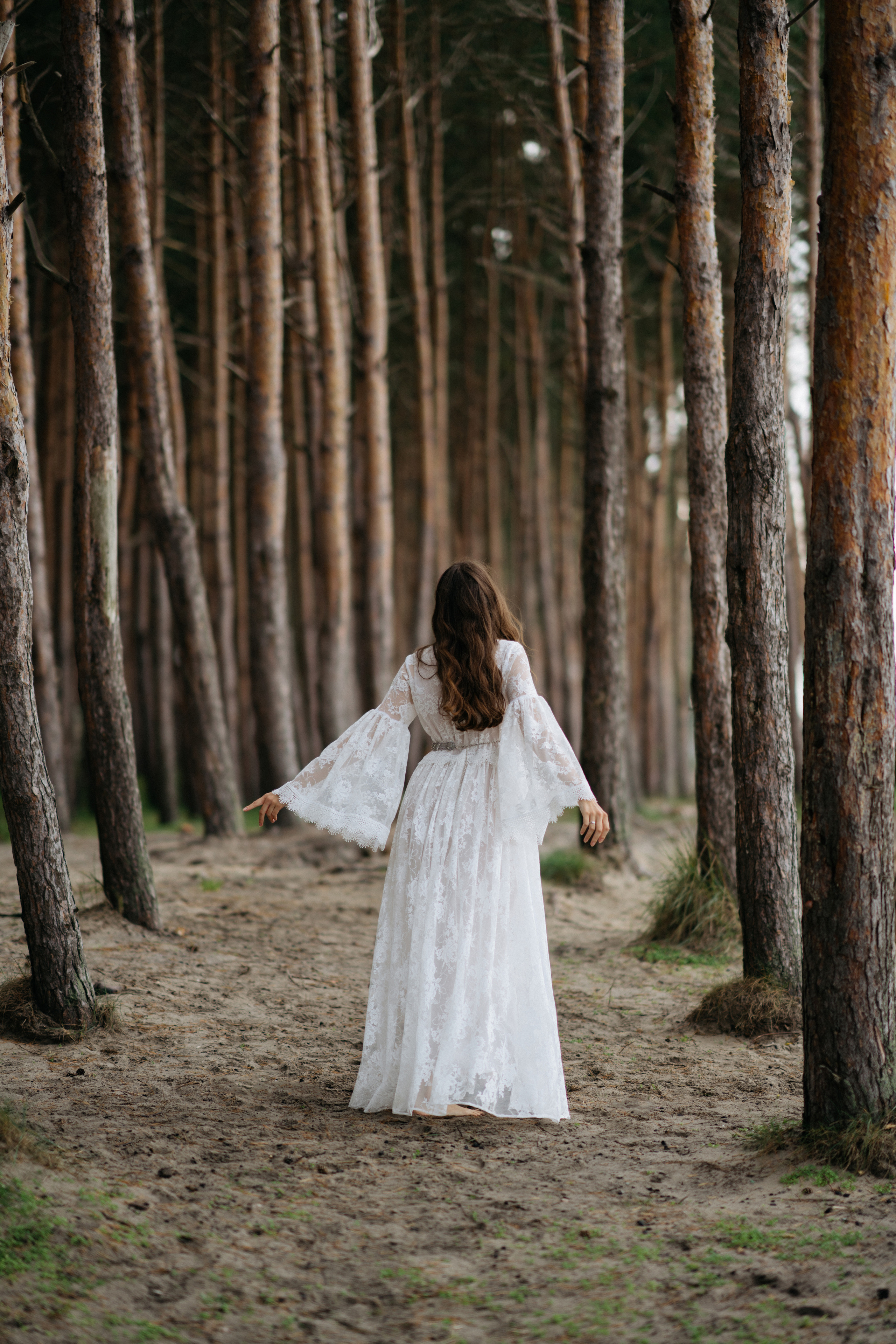 Фотографии на берегу моря в сосновом бору в ожидании. Свадебный и семейный фотограф в Калининграде Анастасия Гриценко