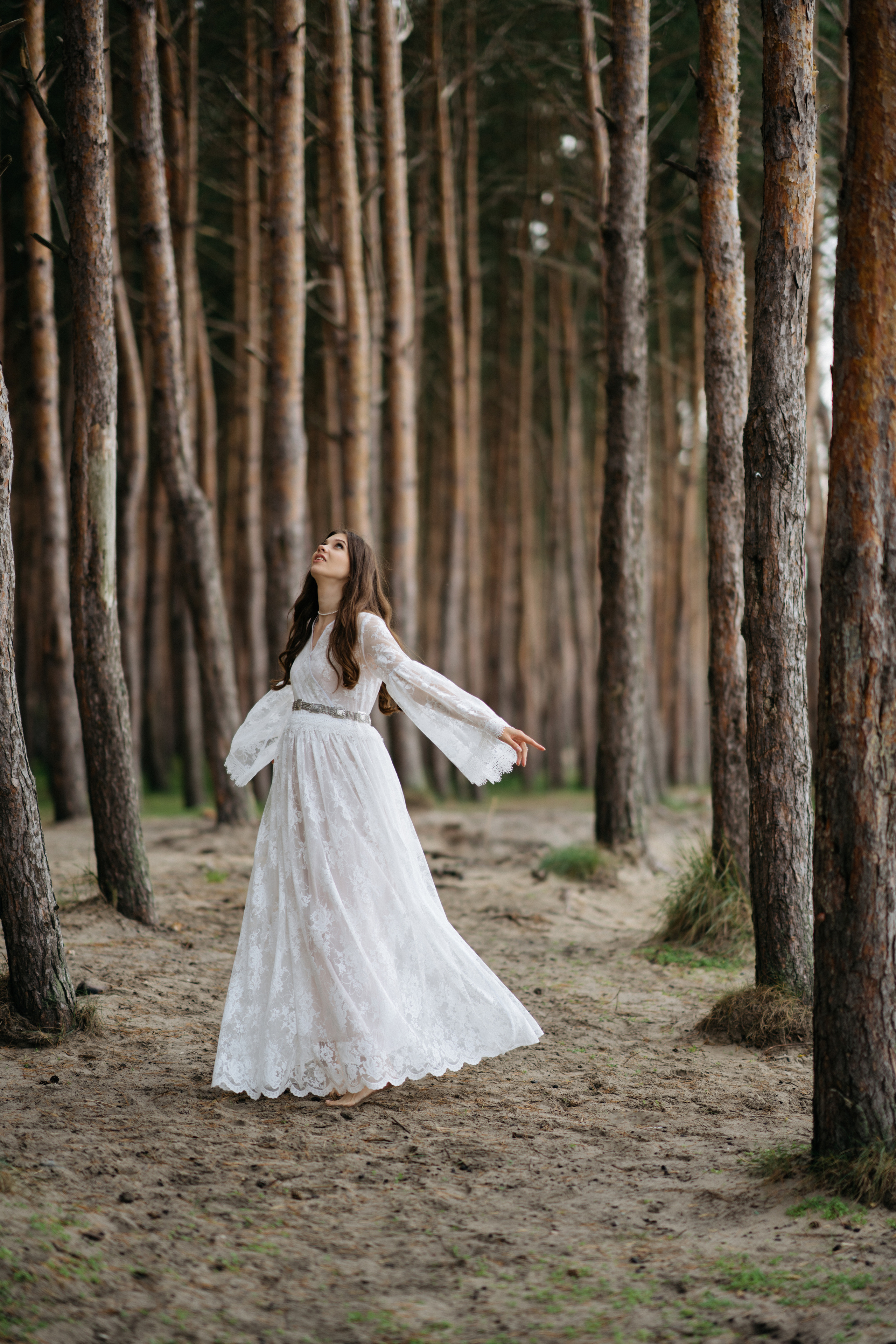 Фотографии на берегу моря в сосновом бору в ожидании. Свадебный и семейный фотограф в Калининграде Анастасия Гриценко