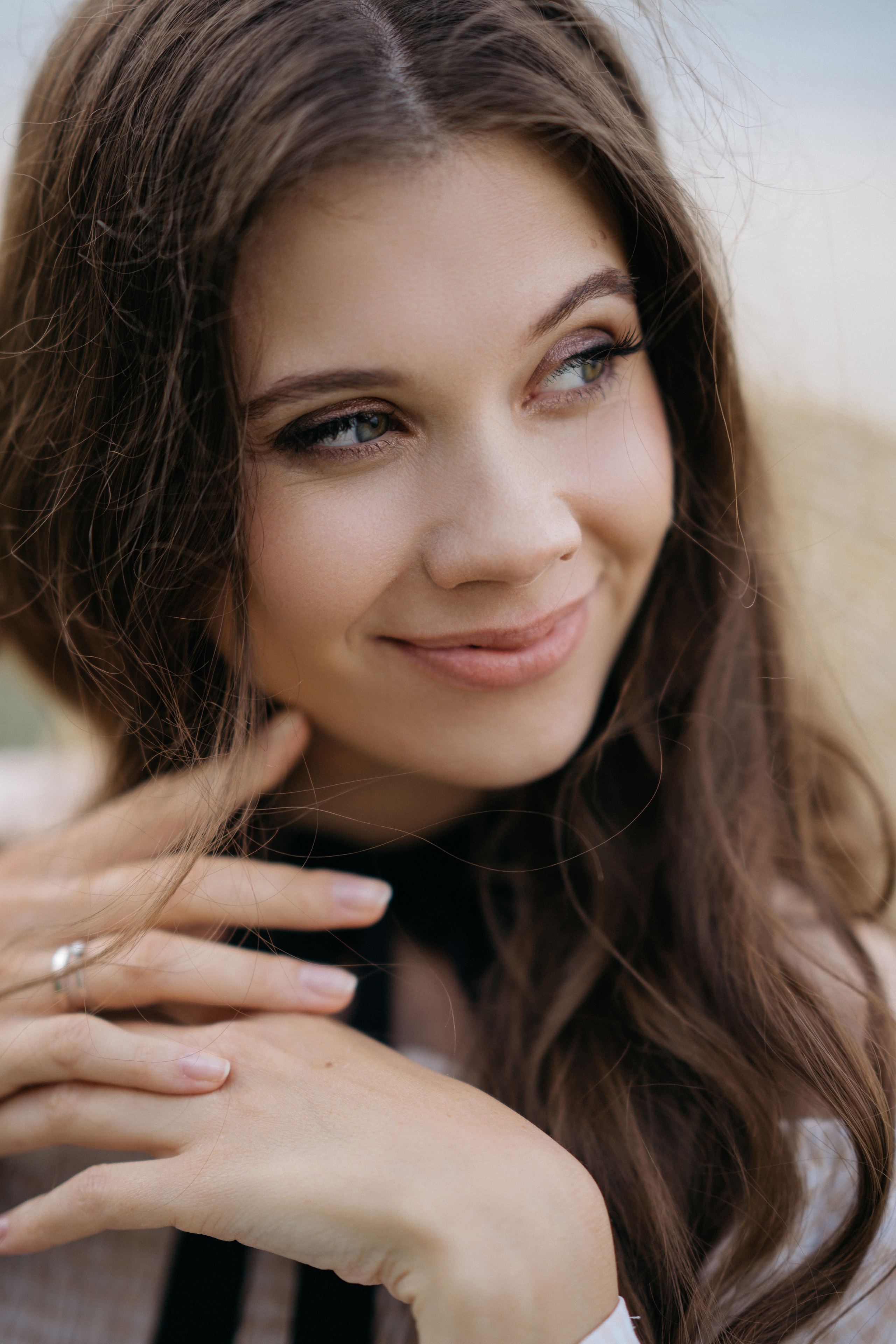 Фотографии на берегу моря в сосновом бору в ожидании. Свадебный и семейный фотограф в Калининграде Анастасия Гриценко