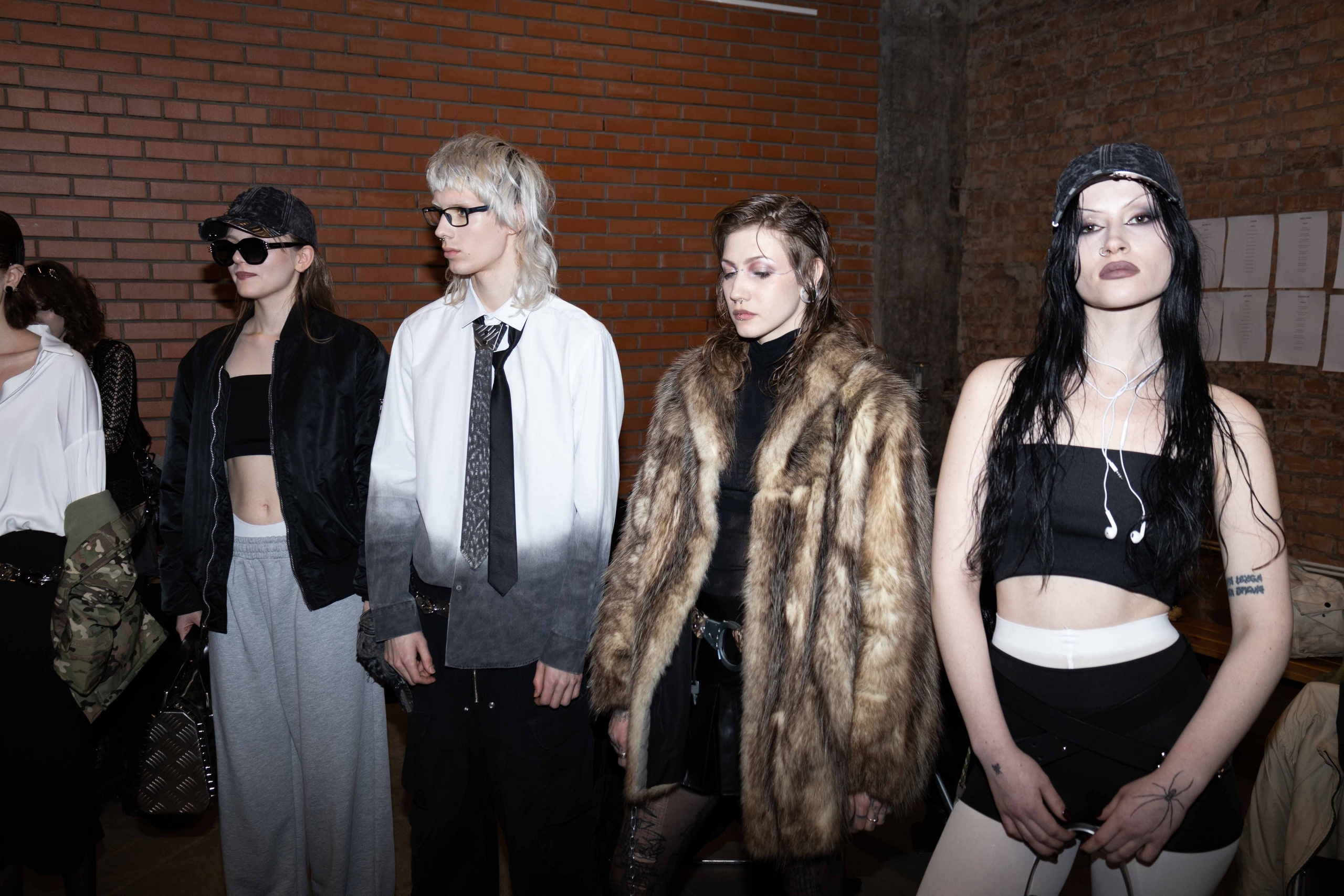 Auxi Backstage. VICTORIA SHU