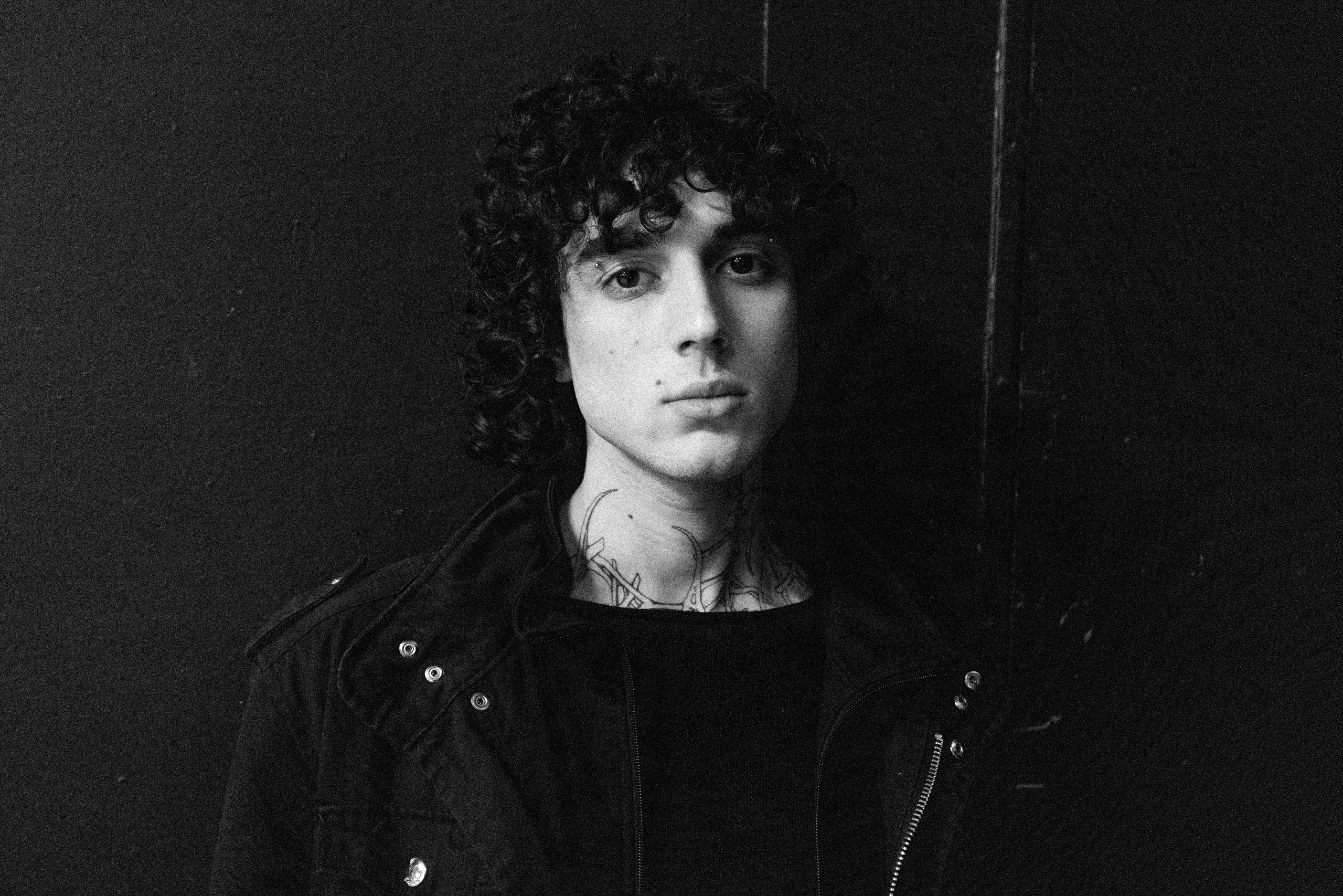 Auxi Backstage. VICTORIA SHU