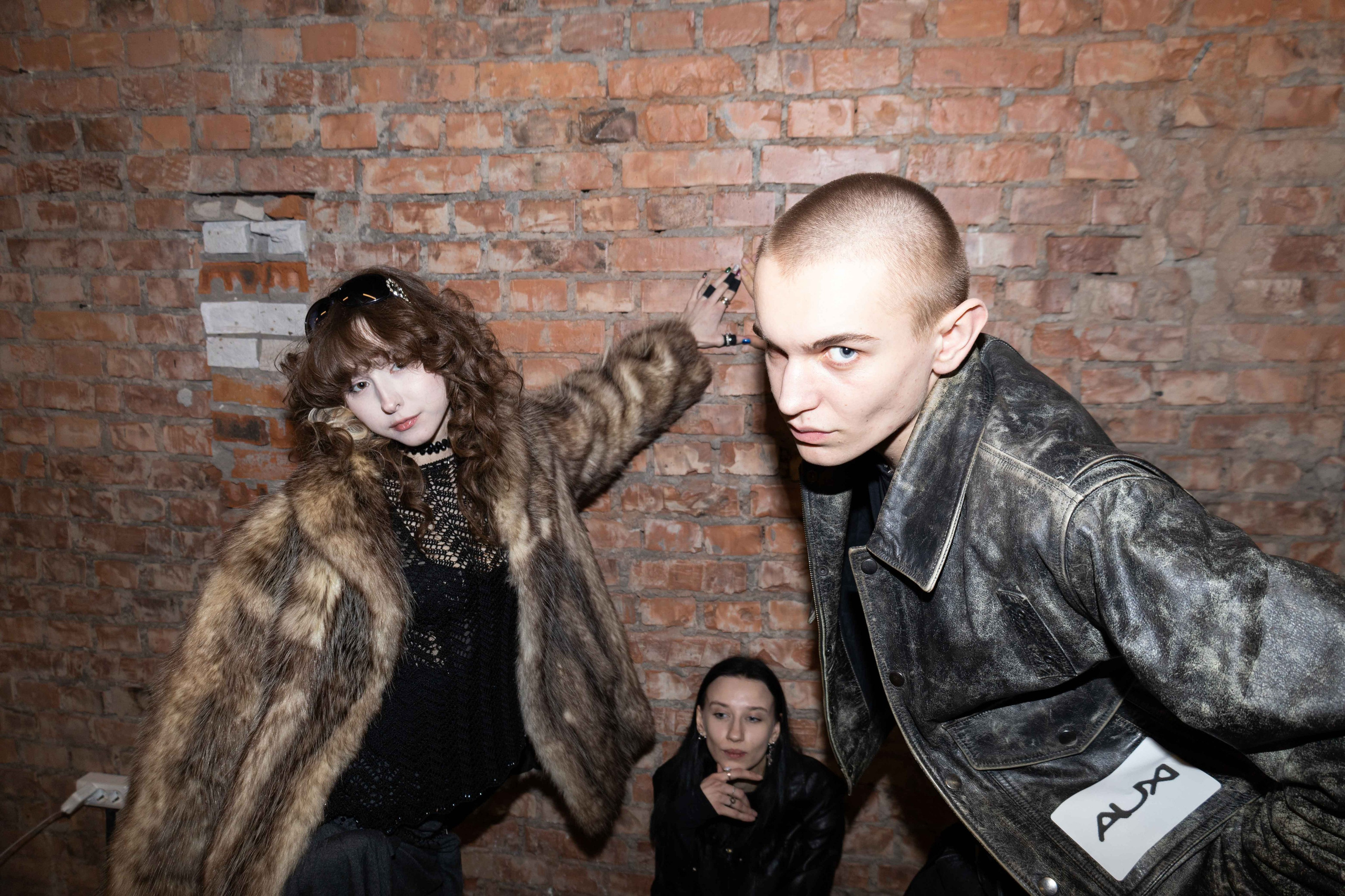 Auxi Backstage. VICTORIA SHU