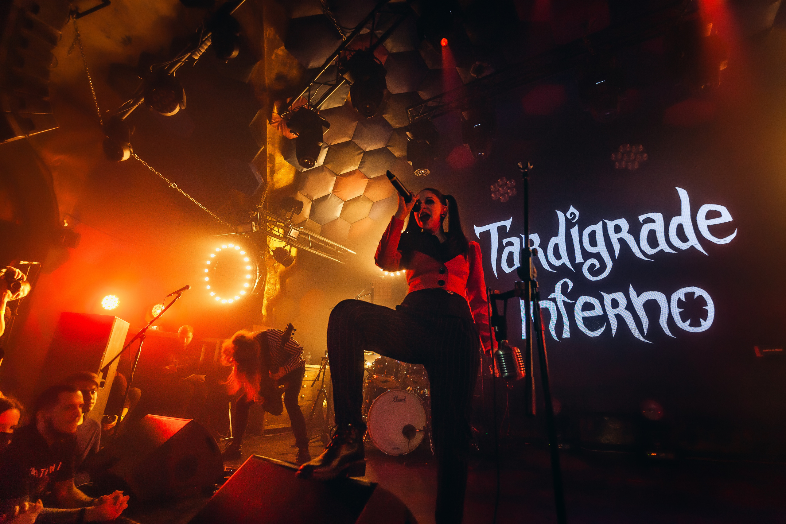 Социофобушек, фотографирует социофобушков. Фотограф в Санкт-Петербурге