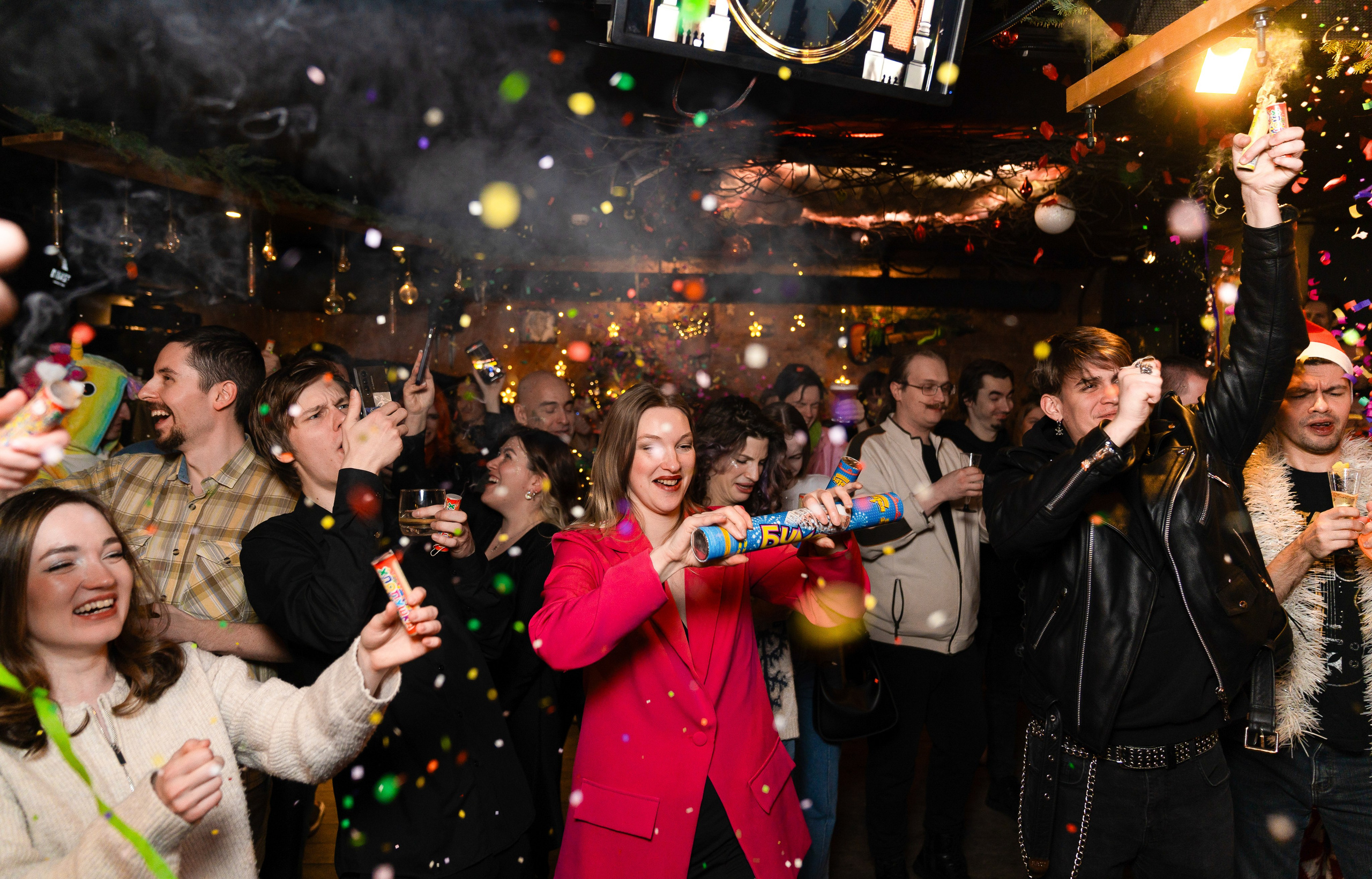 Новый год, новый год в баре Санкт-Петербург, новый год в музыкальном баре Дебошир Санкт-Петербург, новый год в Санкт-Петербурге, бар Дебошир, новый год в баре Дебошир в Санкт-Петербурге, новогодний корпоратив, корпоратив в баре Санкт-Петербург 