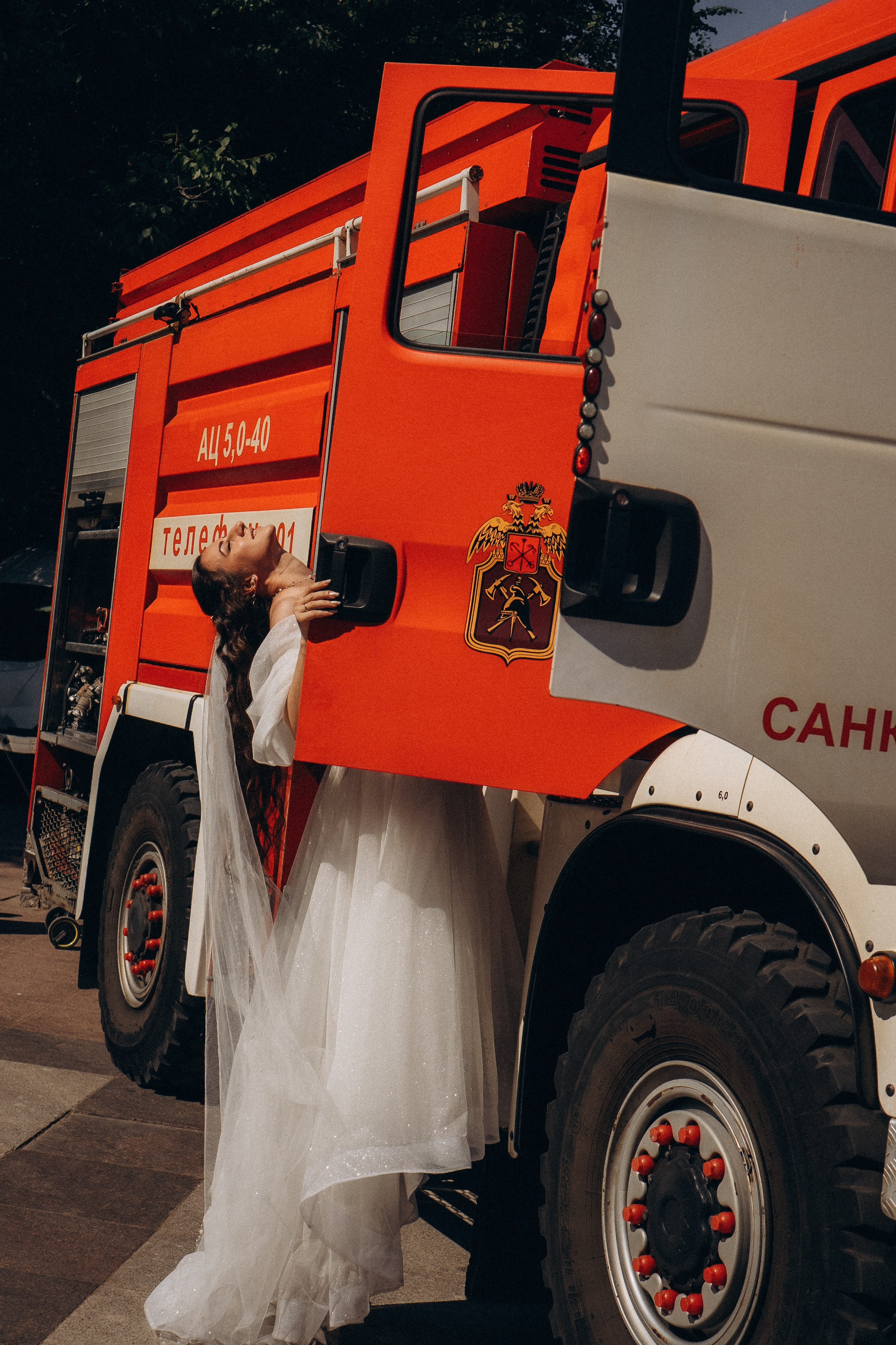 СВАДЕБНАЯ СЬЕМК В ПАРКЕ 300-ЛЕТИЯ. Профессиональный фотограф, Санкт-Петербург — Виктория Богомолова