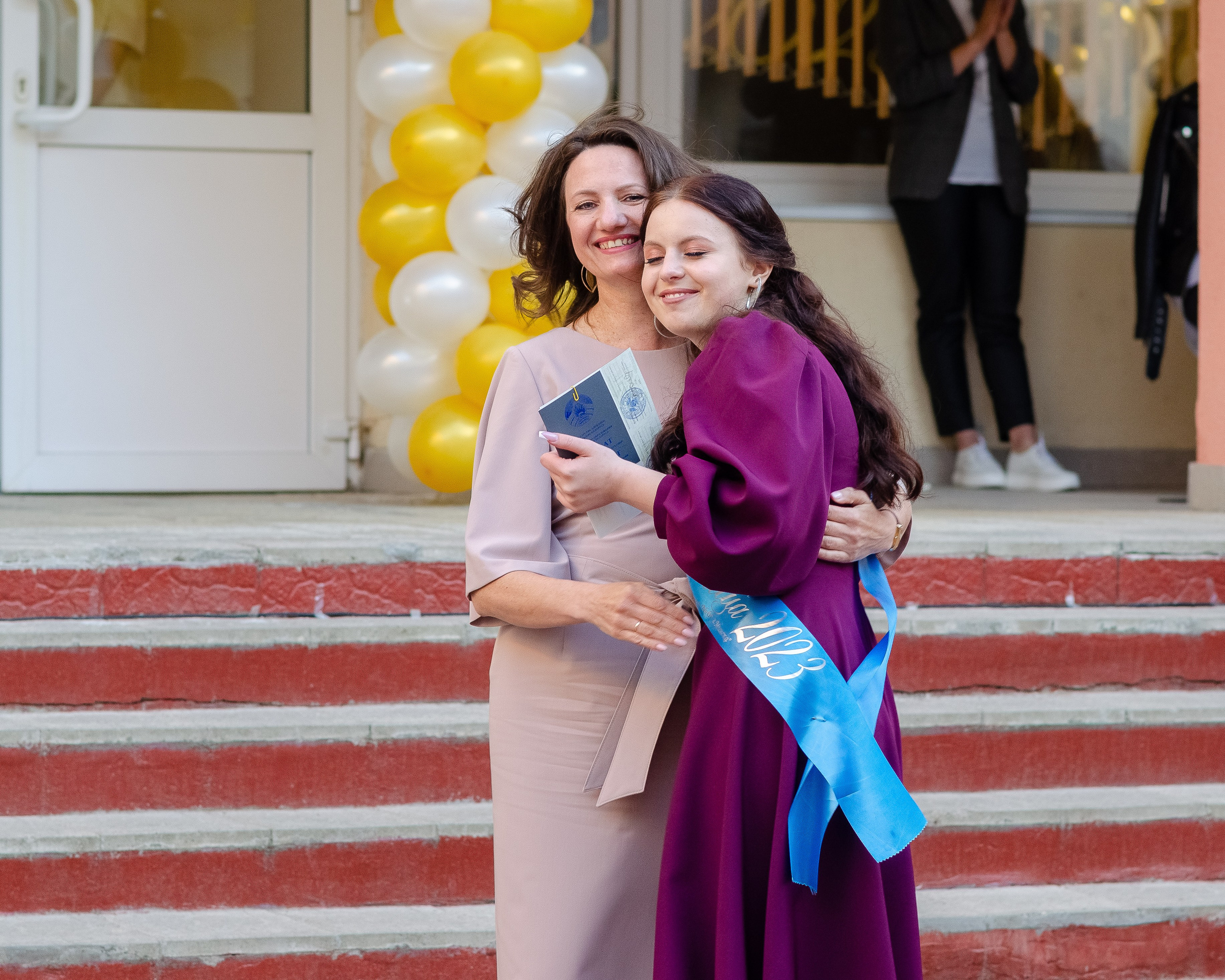 Выпускной 11 класс. Семейный фотограф на выписку из роддома и крещение Минск Настя Гришук