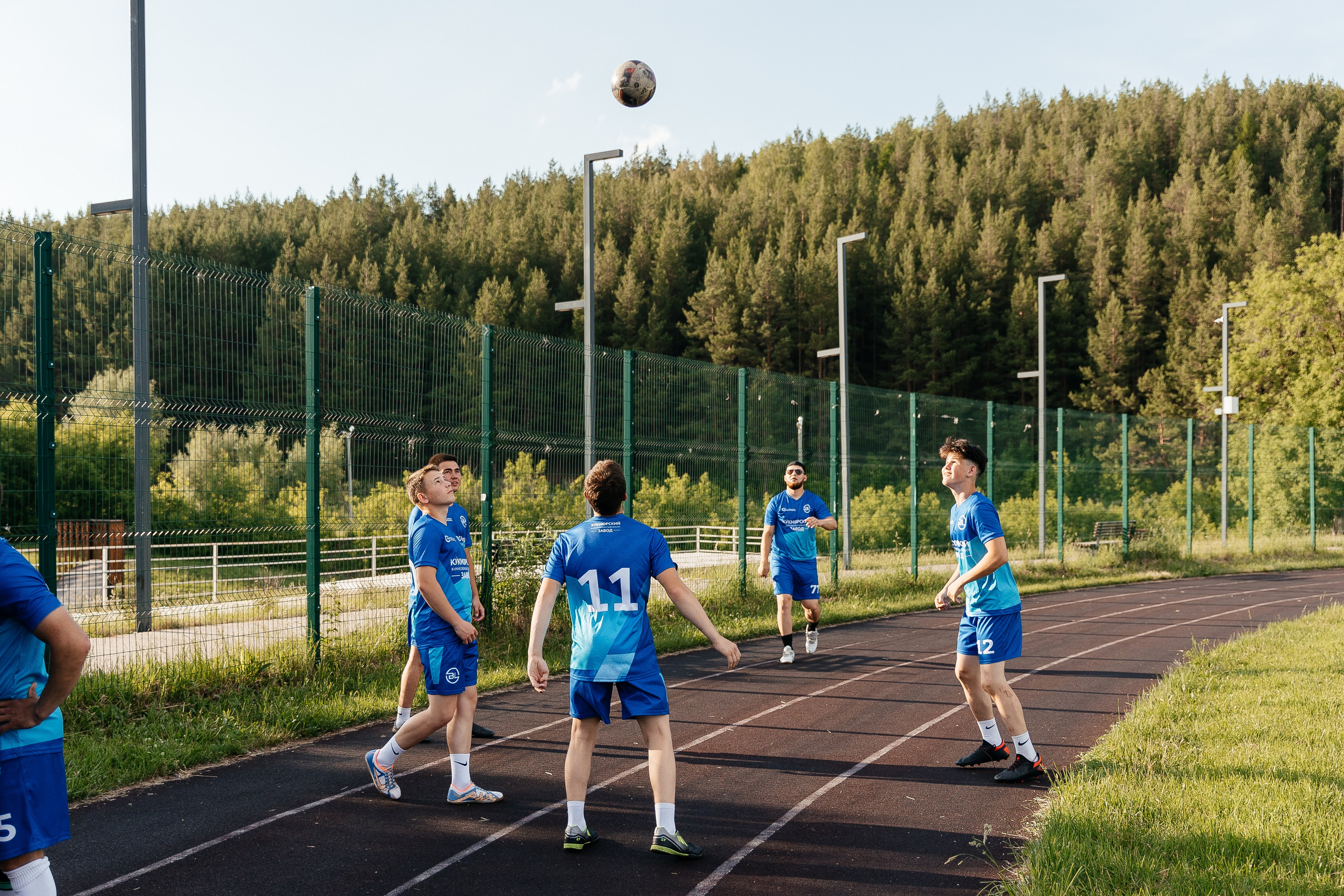 Любительский футбол. Ваш самый лучший фотограф!
