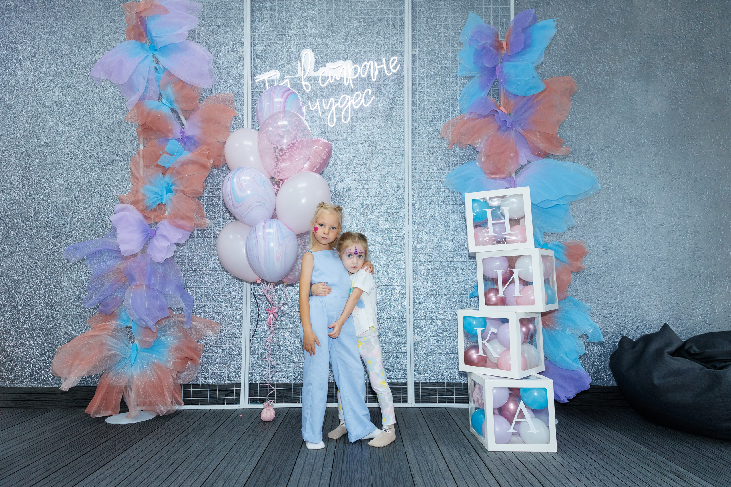 Детский лофт Алиса в стране чудес. Женский фотограф в Новосибирске Наталья Гресь