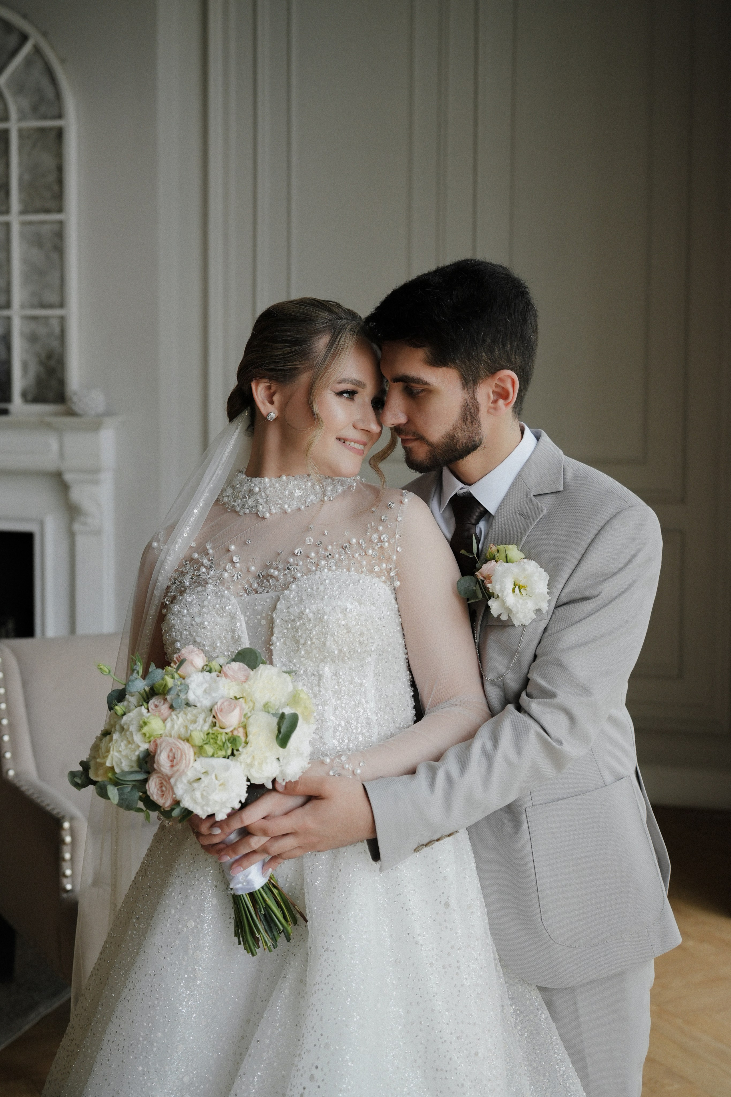 Сборы жениха и невесты, бракосочетание в Савеловском загсе, выездная церемония