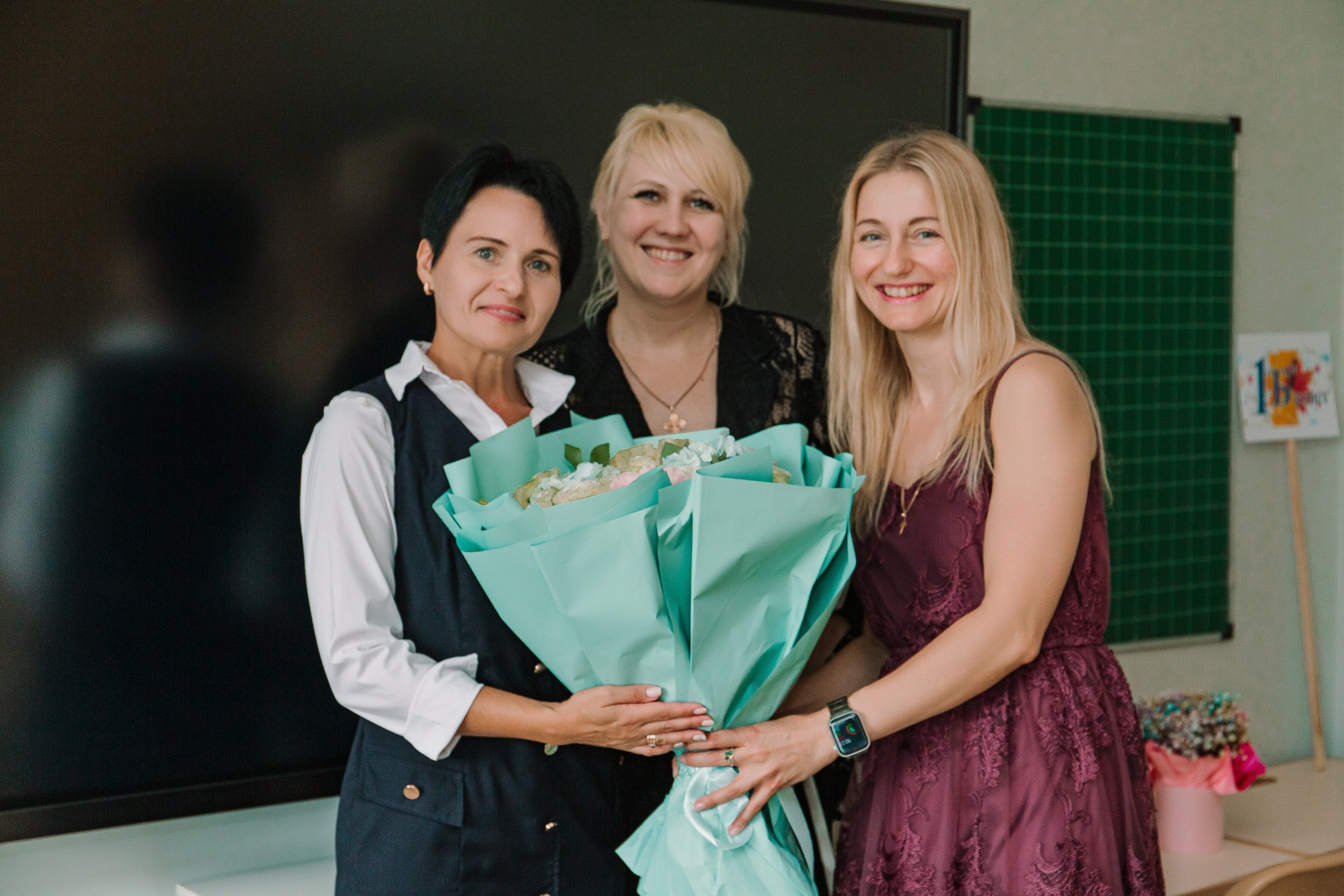 1 класс школа «Личность». Выпускные альбомы Натальи Бутко: Новороссийск, Анапа, Геленджик