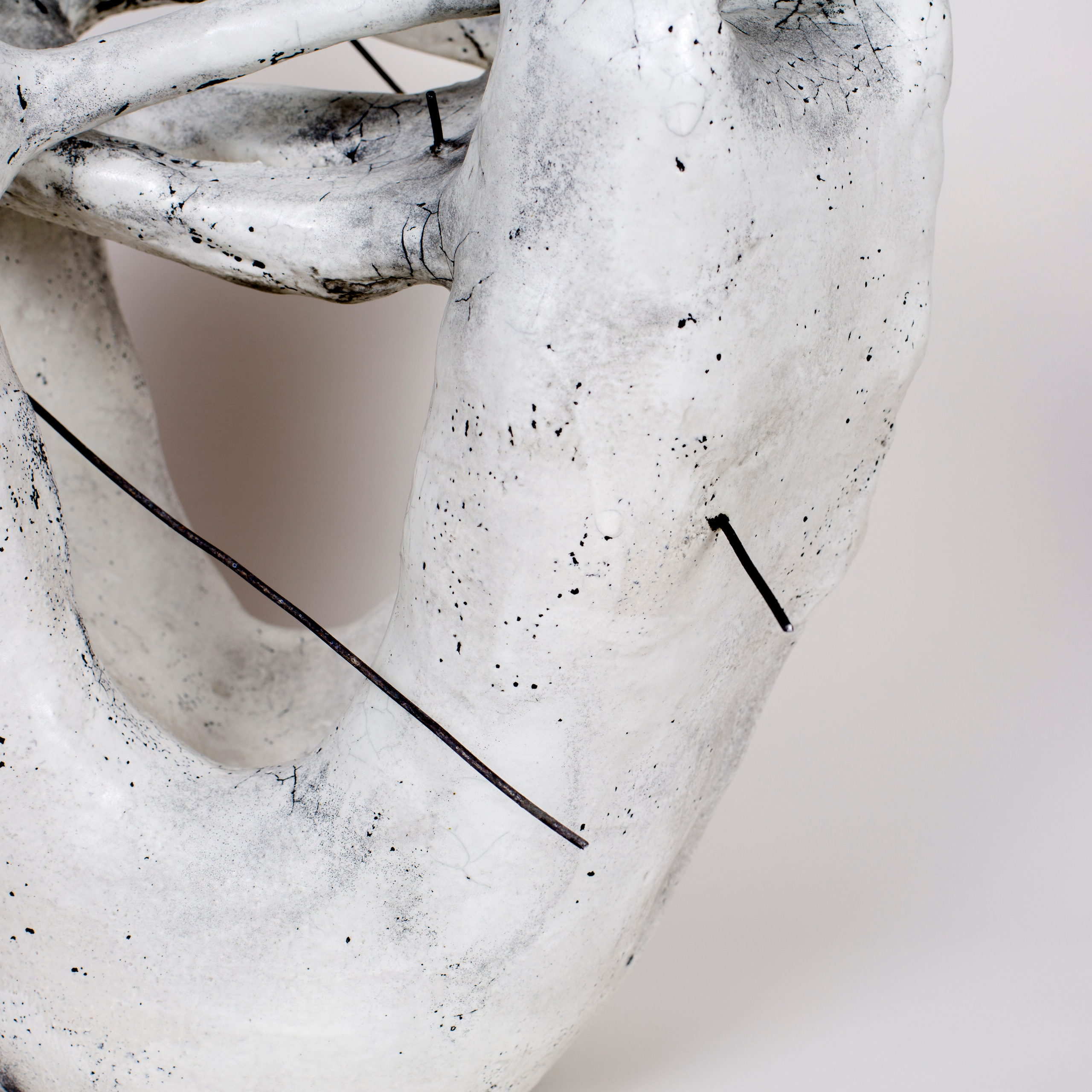 Distance. Художник керамист Вика Уйстрайх