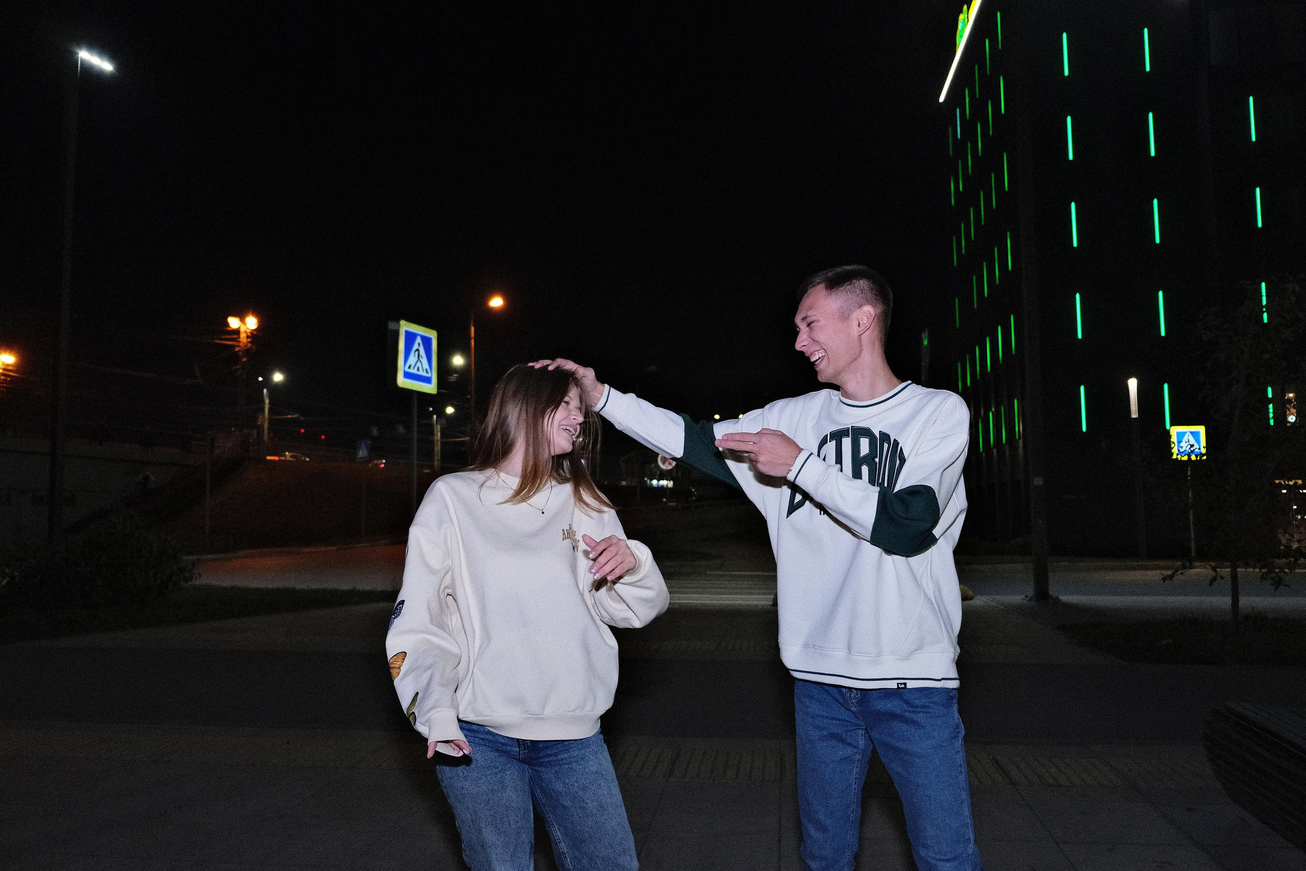 Прогулочная для Лизы и Славы. Фотограф и видеограф в Омск/Москва Сащенко Лера