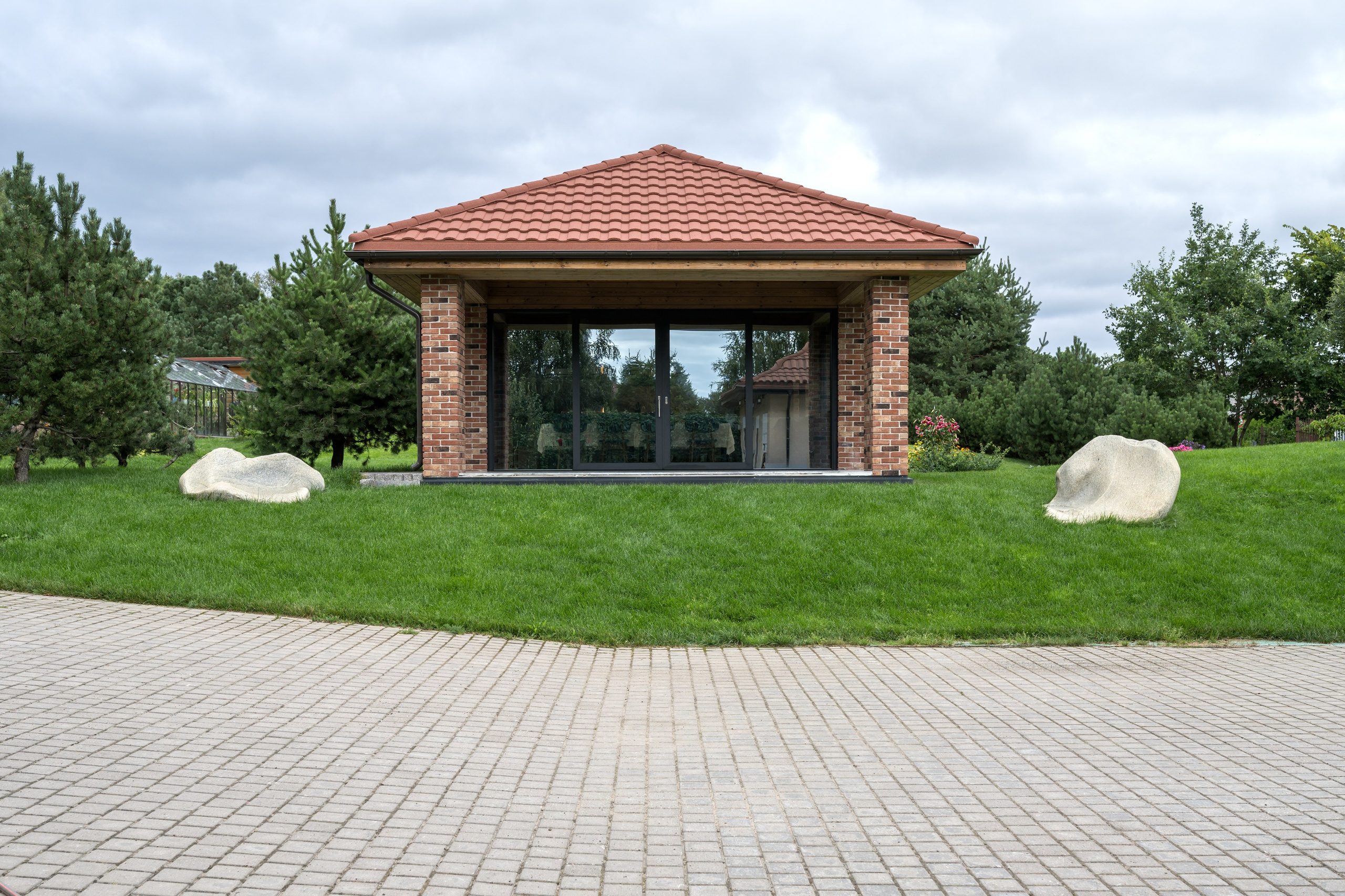 Уличная гриль-беседка. Интерьерный фотограф Мария Дмитриева. Санкт-Петербург