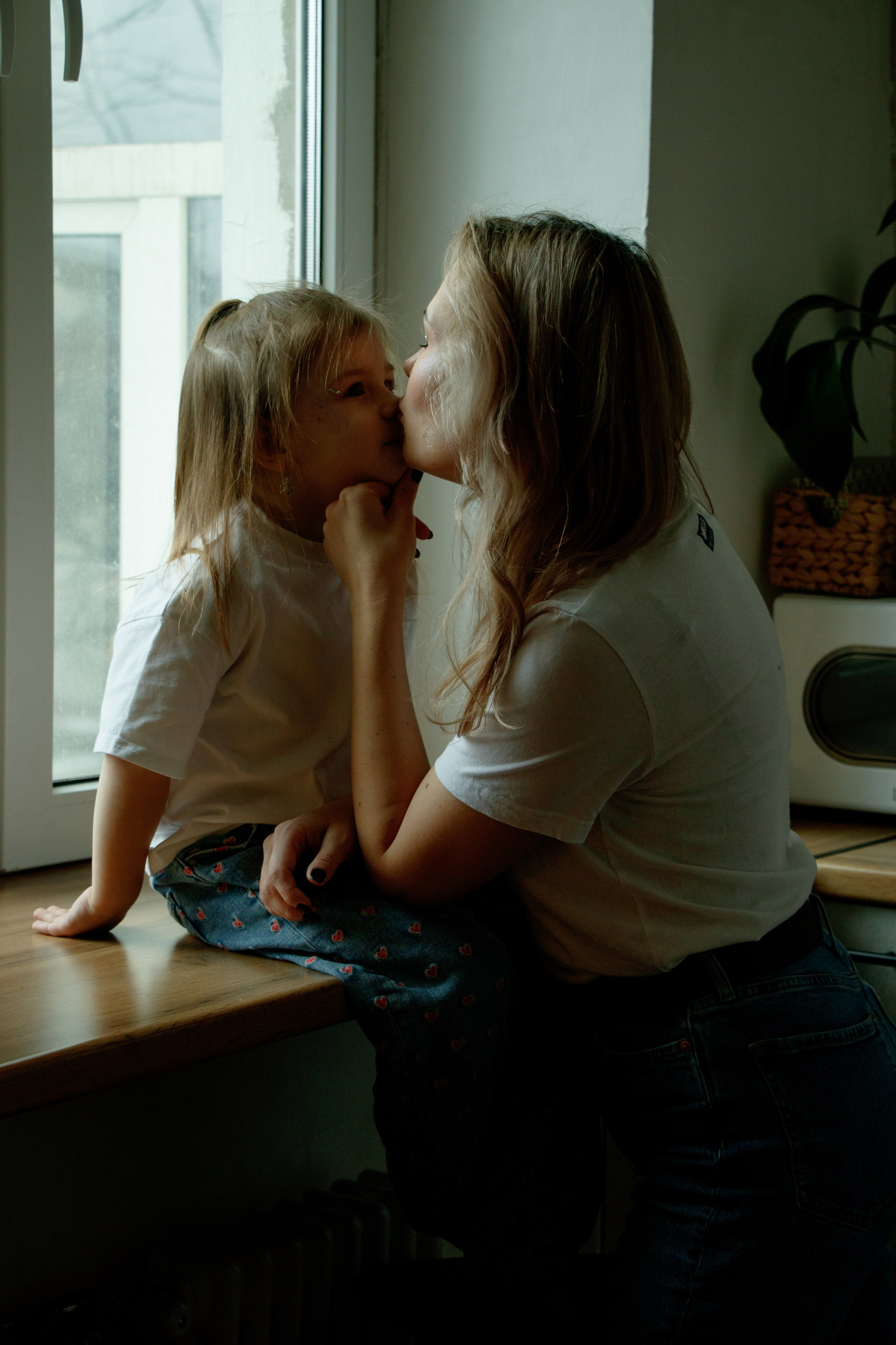 Фотоссесия мама и дочь lifestyle. Фотограф и ретушер в Ростове-на-Дону Вика Каен