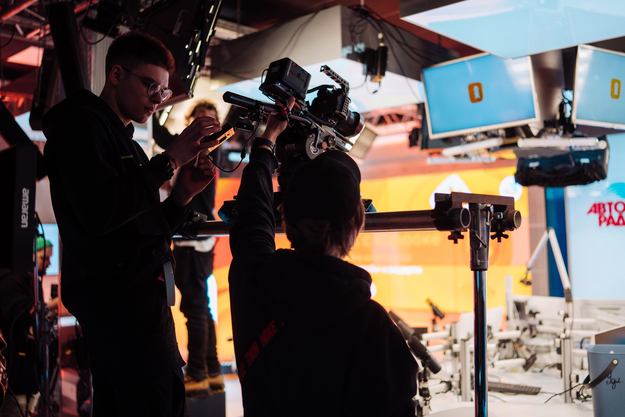 Бэкстейдж Авторадио