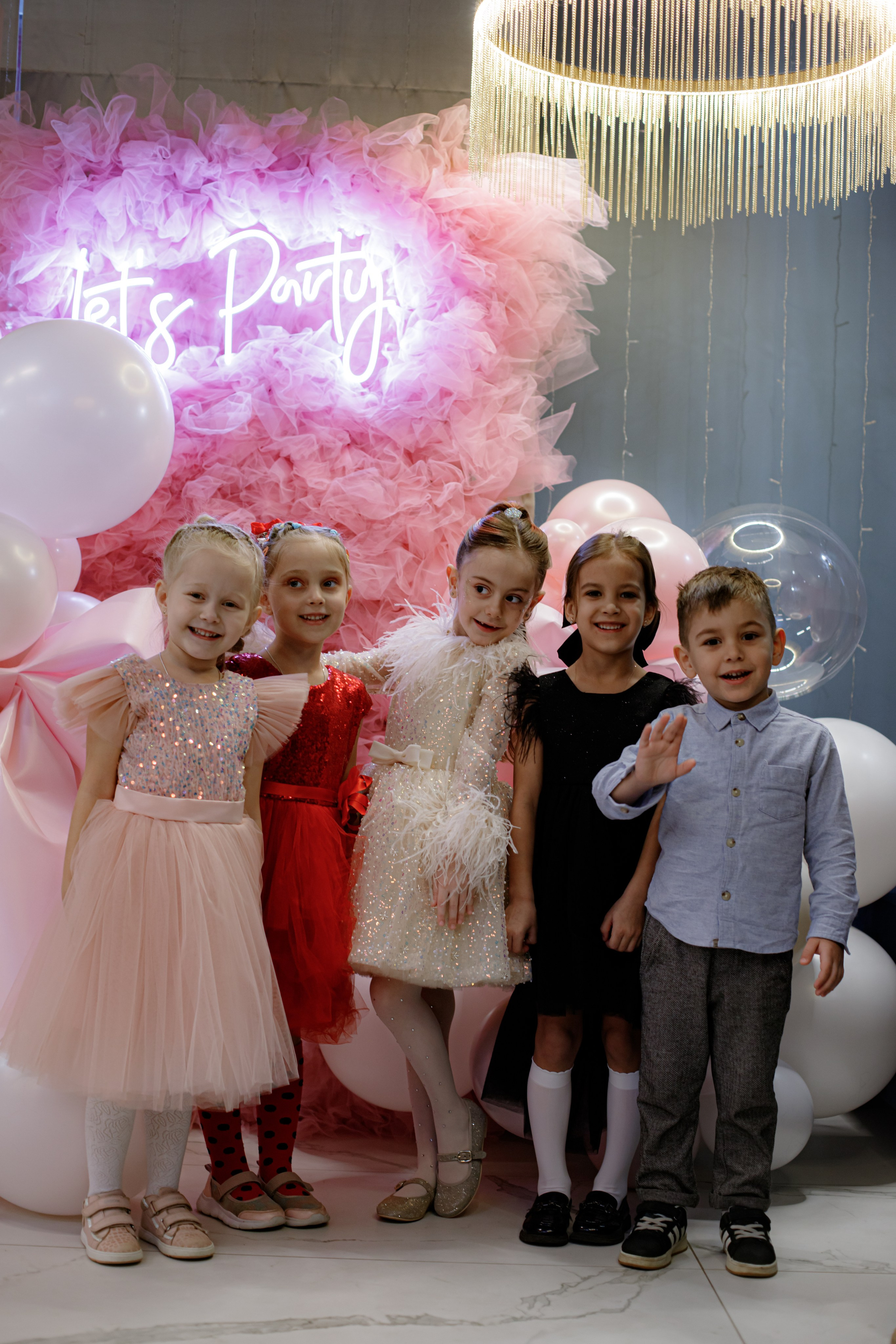 ASIA'S BIRTHDAY PARTY. Photokarish