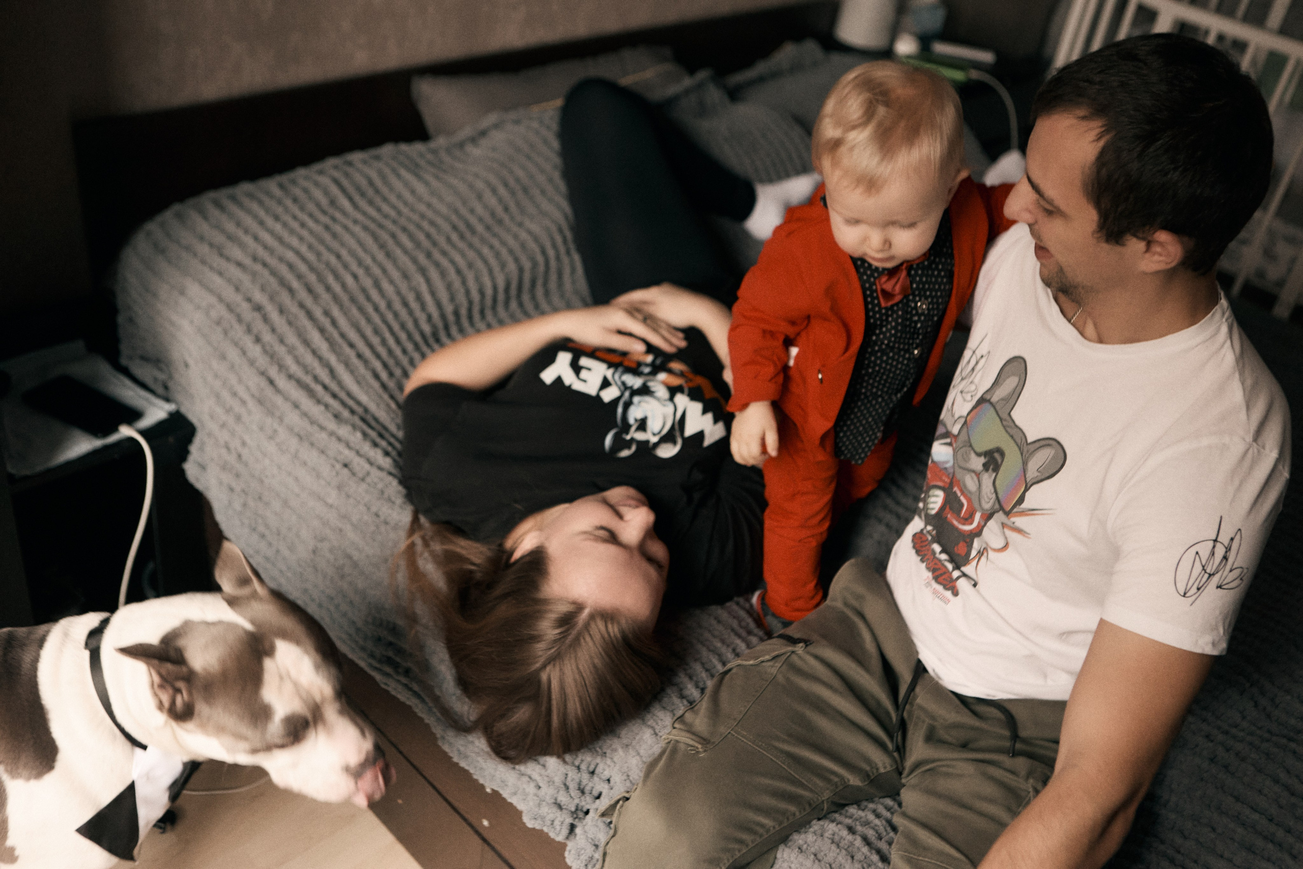 Семейная фотосессия дома и на прогулке в Москве