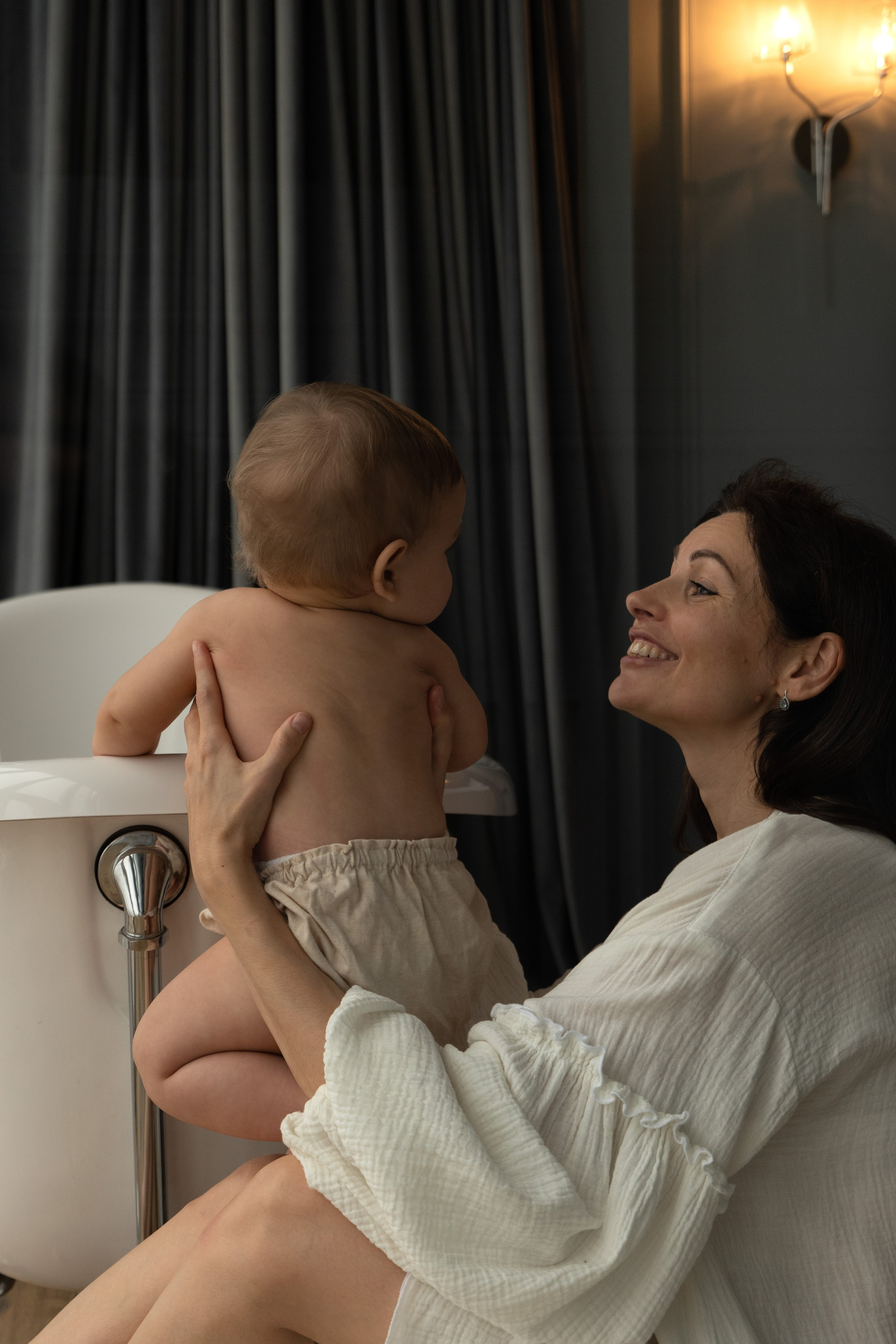 Мама и малыш «Повседневность». Фотограф видеограф Ольга Василевская