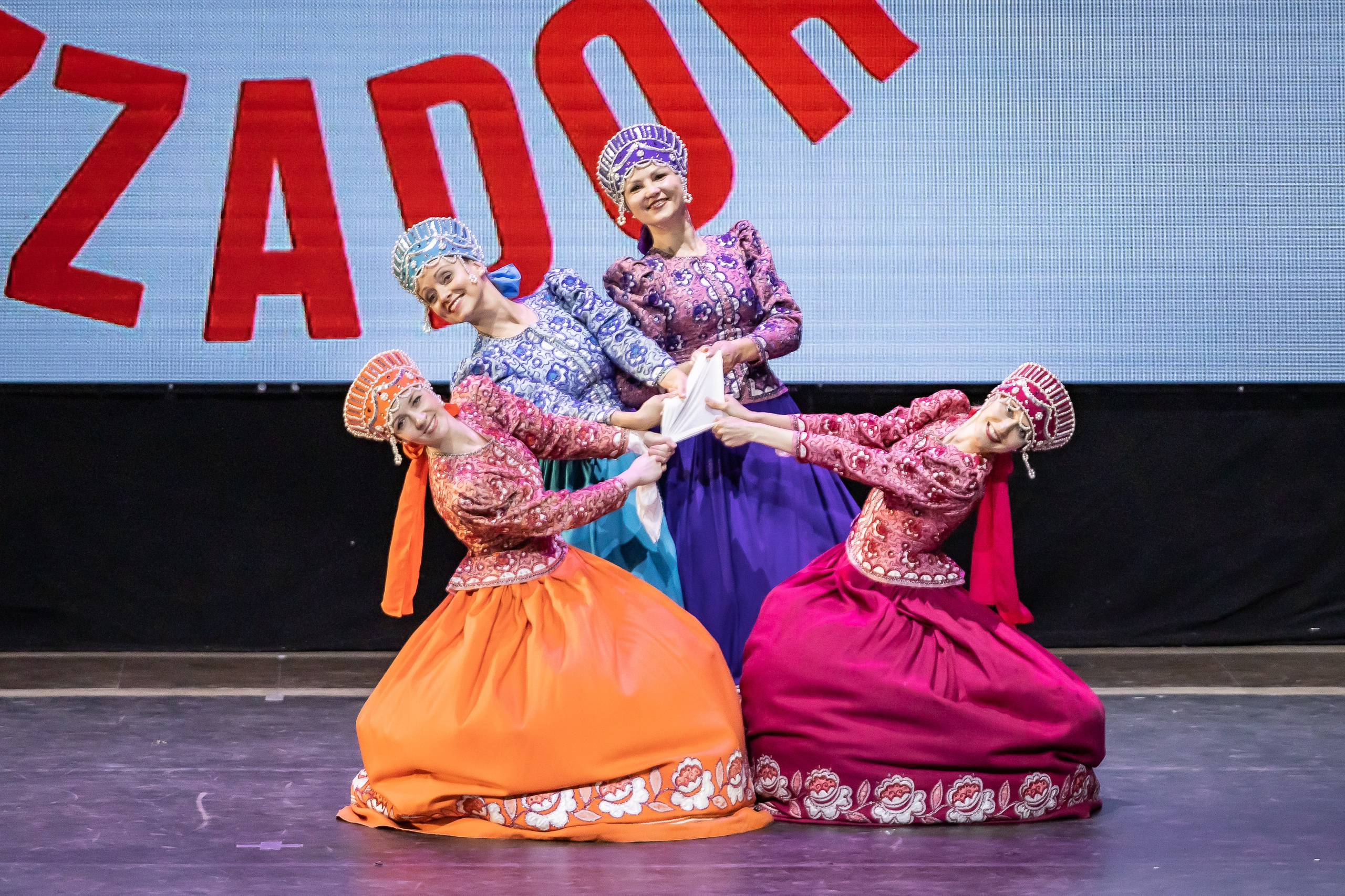 Концерт ансамбля народного такца «Раззадоры». Фотограф Владимир Охрименко