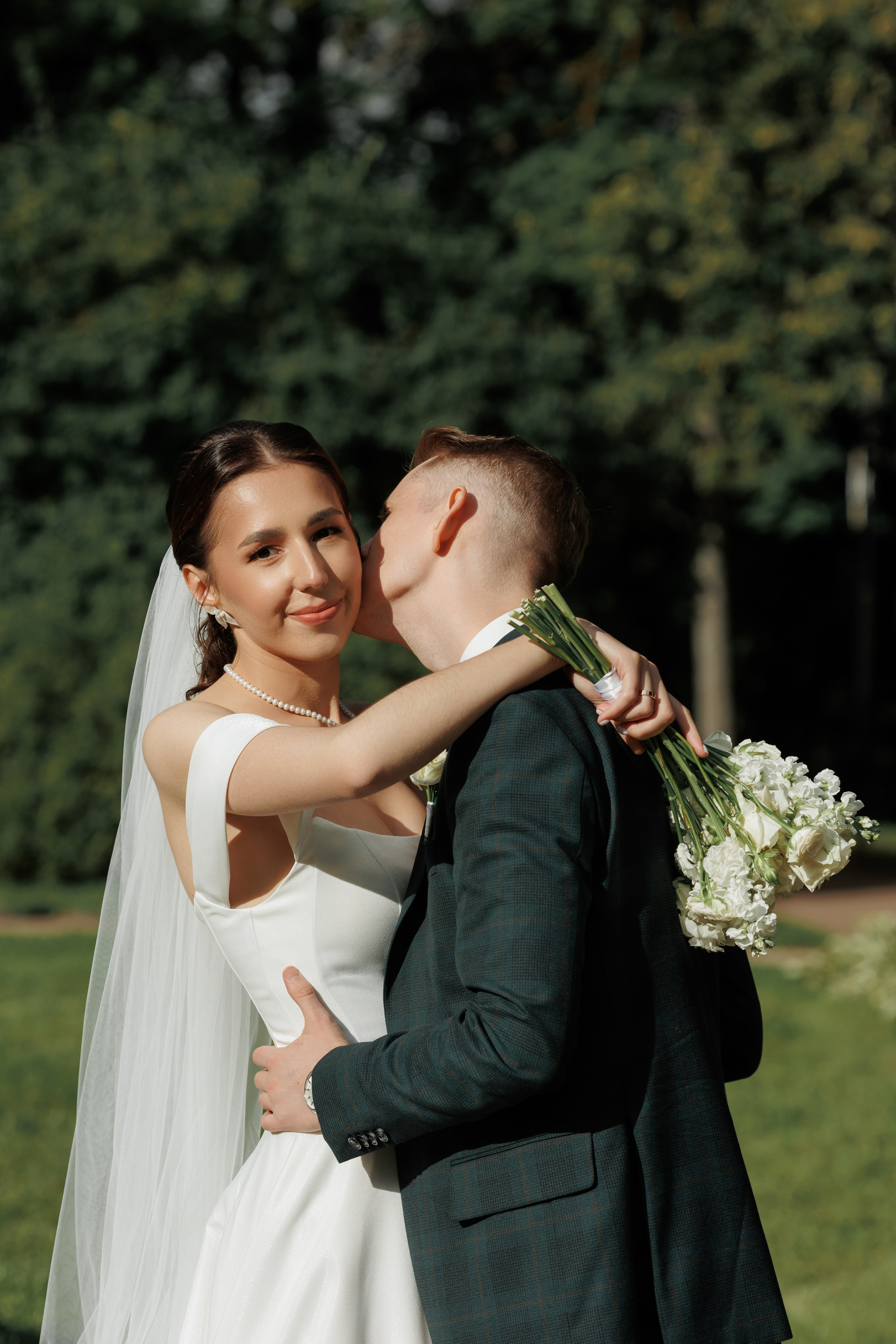 Регистрация в отеле Fish Point, ЗАГС Бутово, прогулка в Остафьево. Свадебный и репортажный фотограф (Москва, Королев и другие)