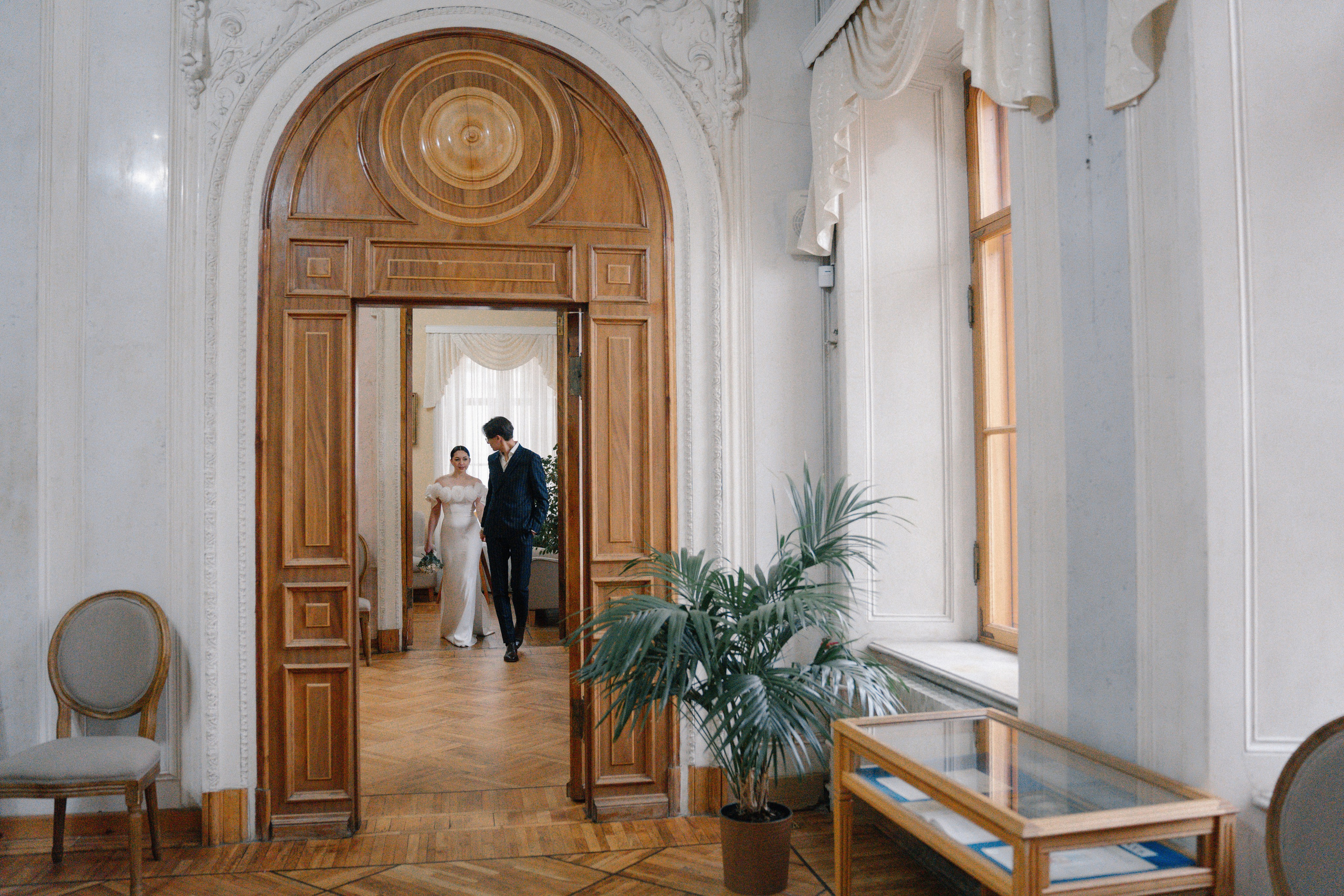 Свадебная фотосессия в Библиотеке читальне им. Пушкина