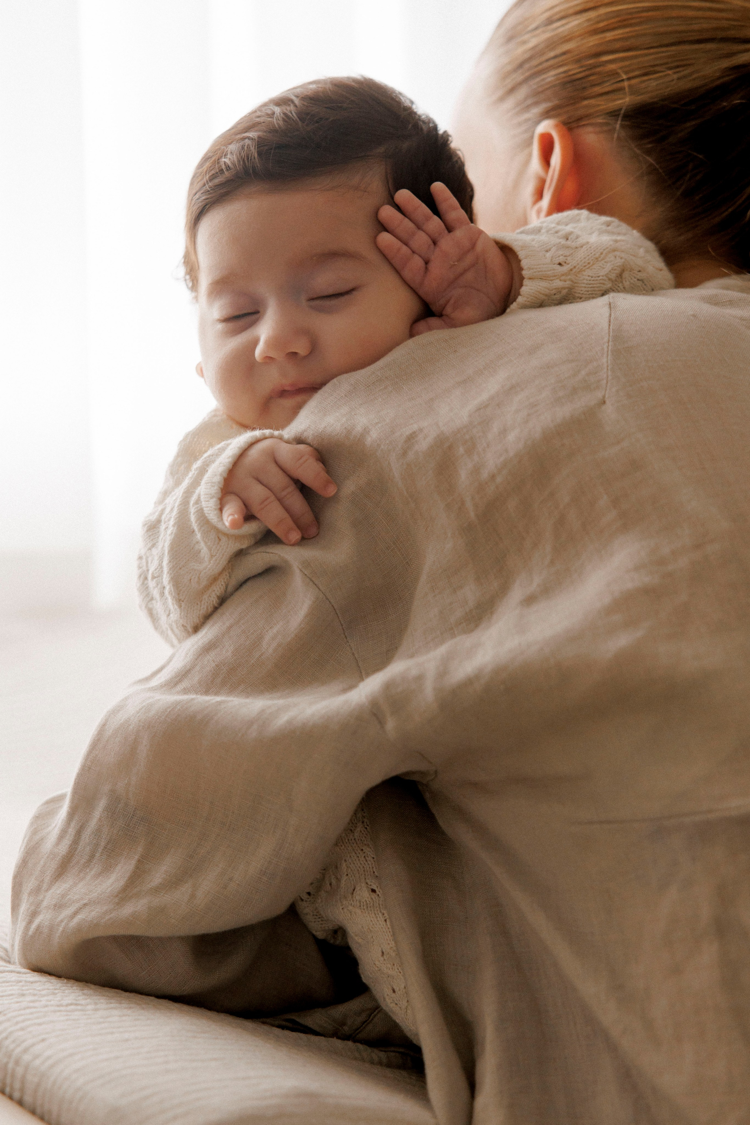 New born family photoshoot at home. Wedding and family photographer
