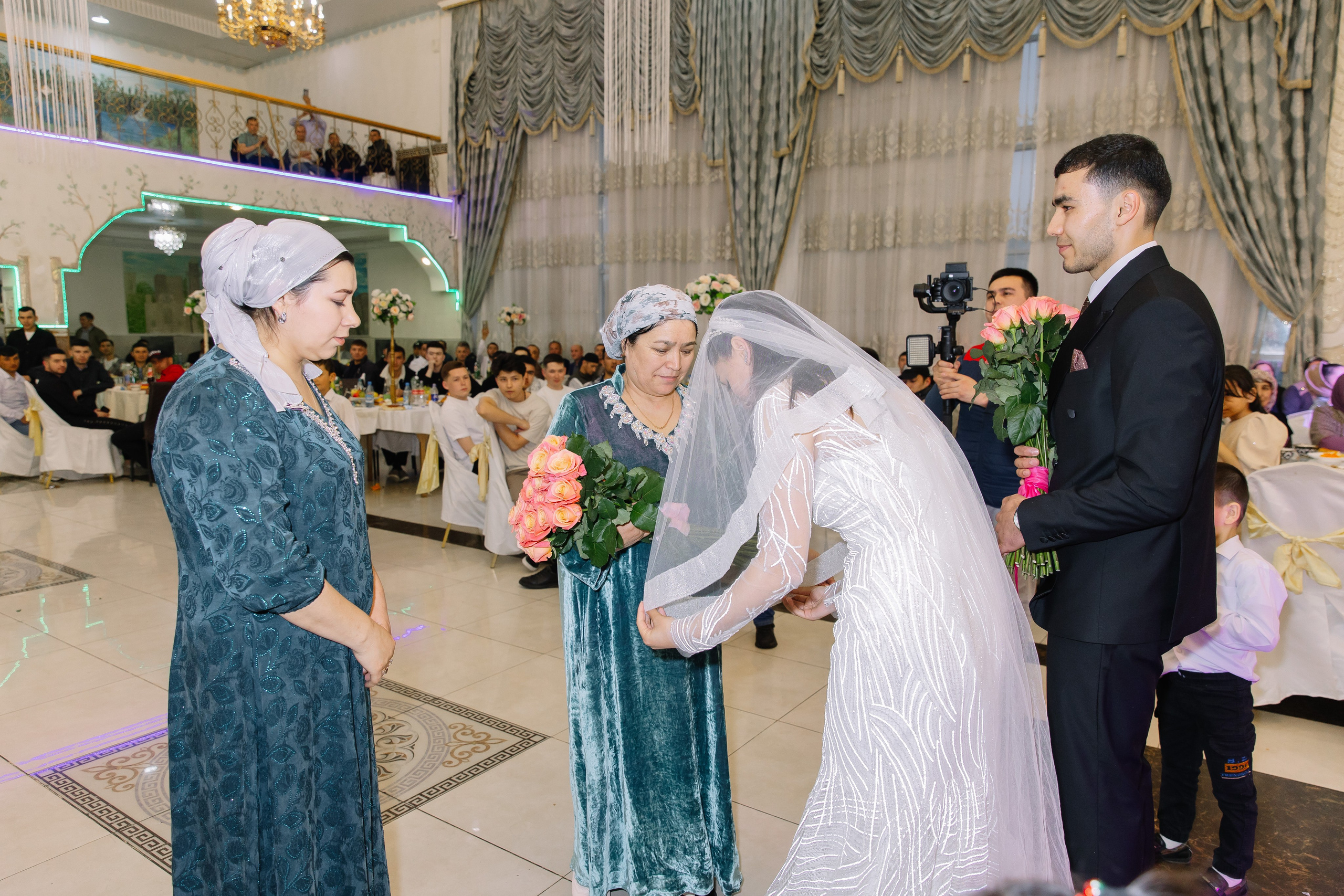 Свадьба Мадиброхим & Гулжамол. Свадебный фотограф в Новосибирске Лидия Александровна