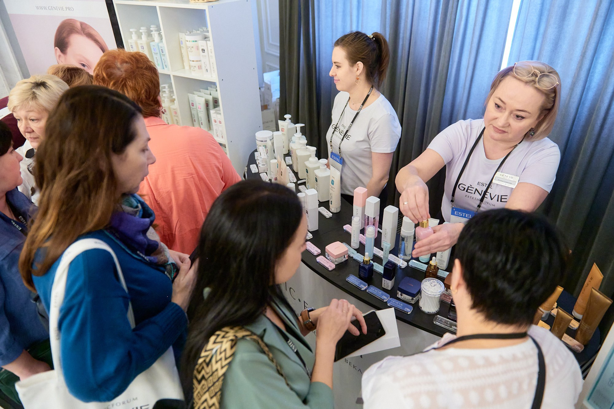 Конференция Estel. Репортажный фотограф в Москве Вадим Францев