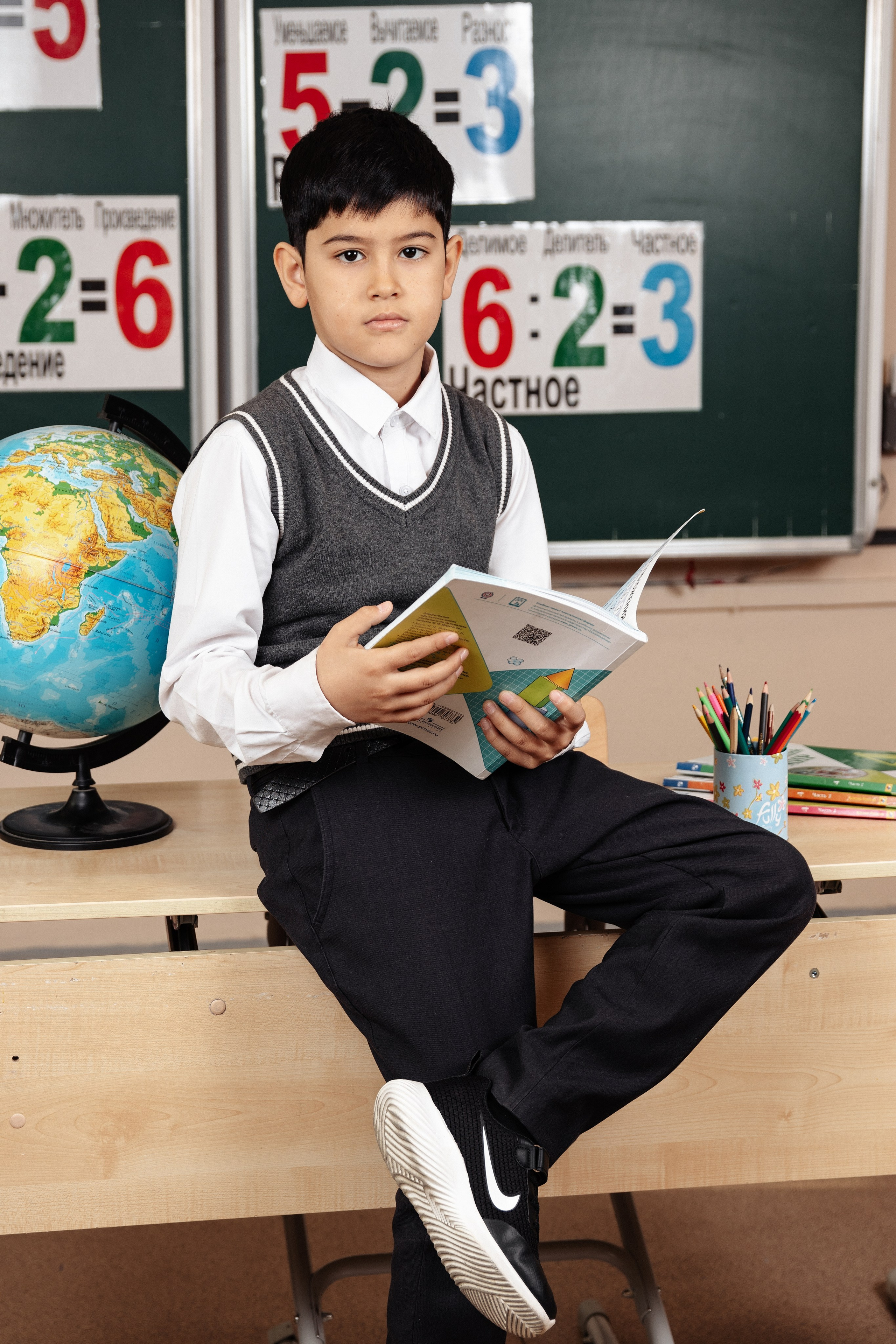 Цены на школьный фотоальбом. Школьный и детский фотограф в Холмске, Южно-Сахалинске