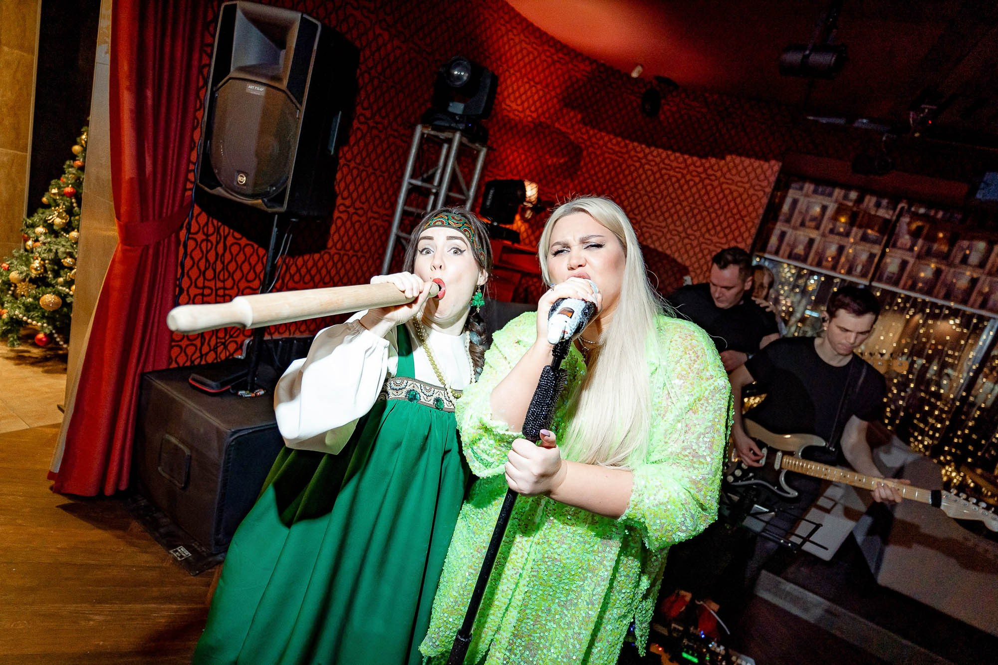 Новый год 2024 в Peoples. Сергей Кошкин. Репортажная и ивент-фотография в Сургуте