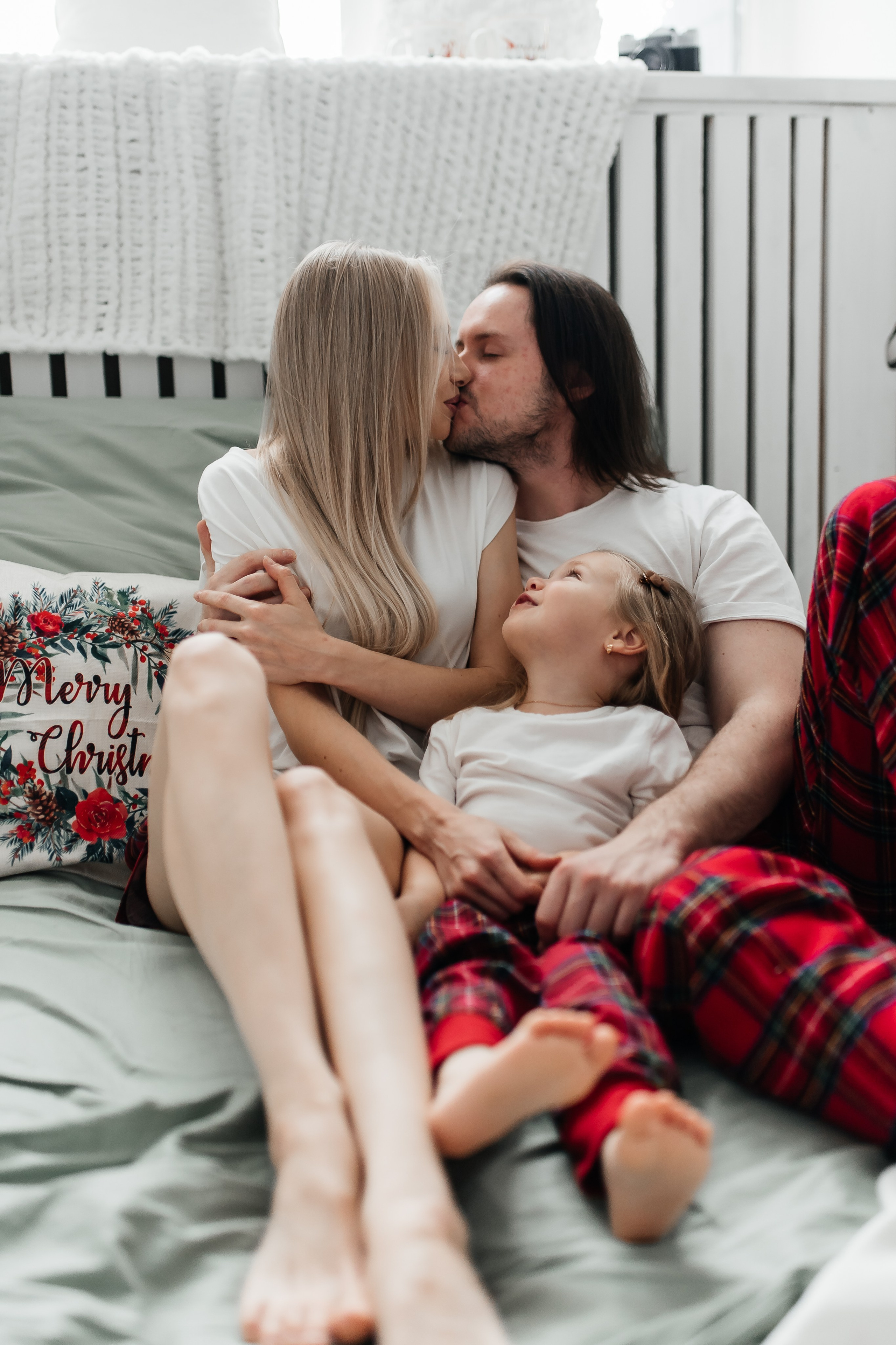 Мама, папа, дочь (пижамы). Фотограф в Дзержинске Наташа Баева